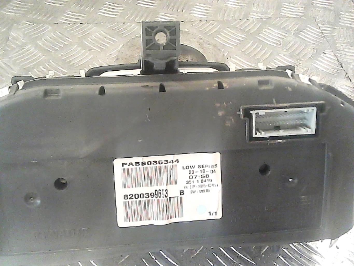 Compteur RENAULT MEGANE 2 PHASE 1 BREAK Diesel - 1