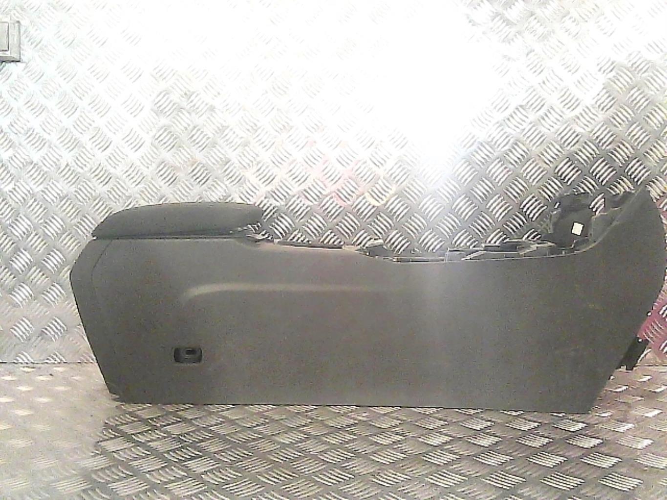Console central (interieur plastique) PEUGEOT 308 2 PHASE 1 Essence - 1