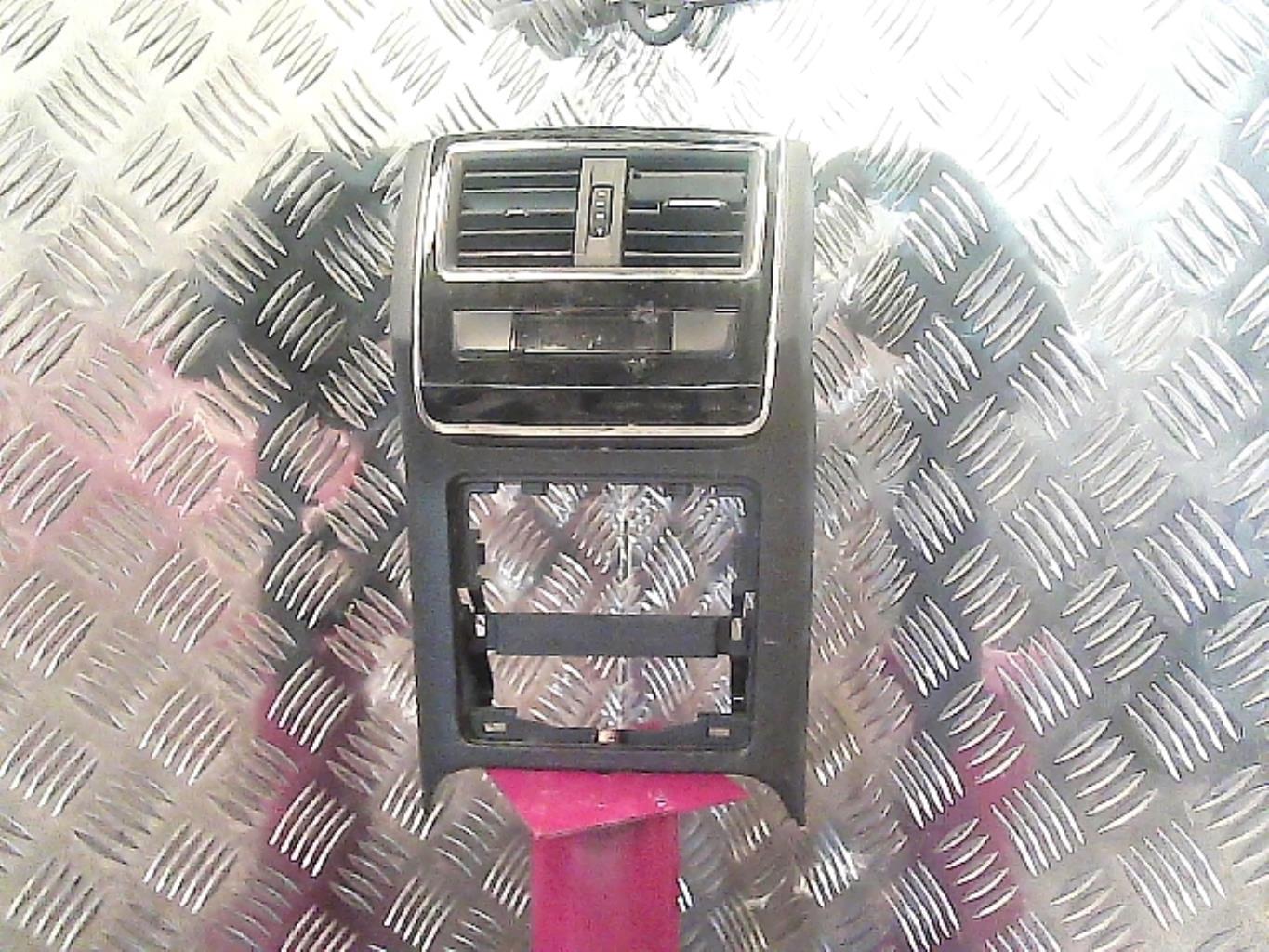 Console central (interieur plastique) SKODA SUPERB 3 PHASE 1 Diesel - 1