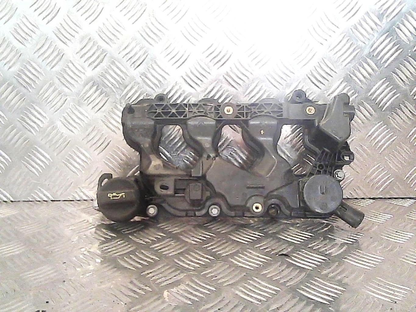 Cache culbuteur PEUGEOT 5008 2 PHASE 1 Diesel - 1
