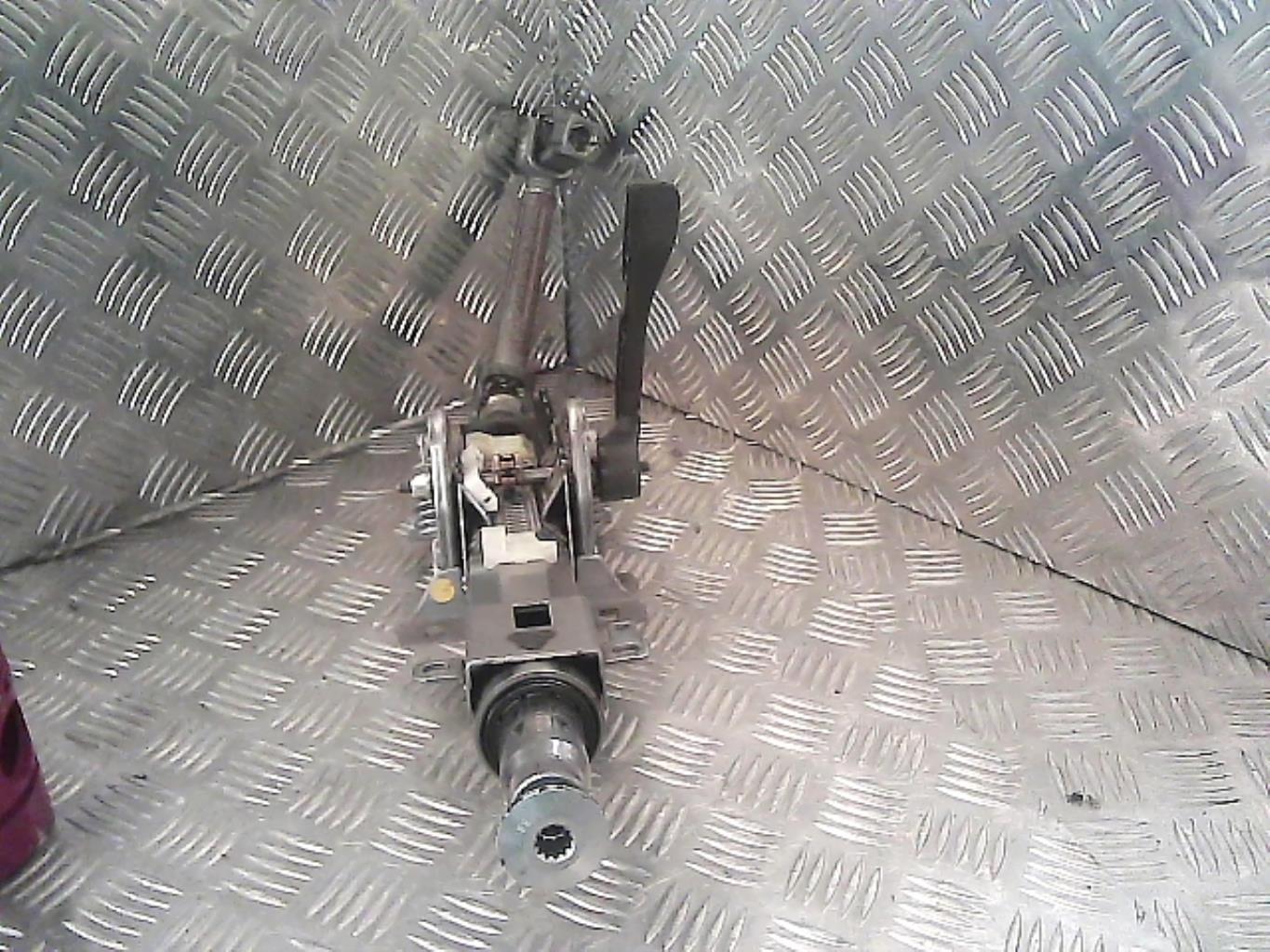 Colonne de direction VOLKSWAGEN PASSAT 7 PHASE 1 Diesel - 1