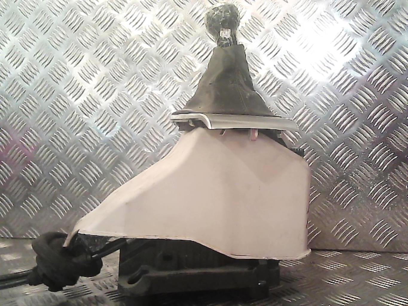Levier de vitesses CITROEN C4 2 PHASE 1 Diesel - 1