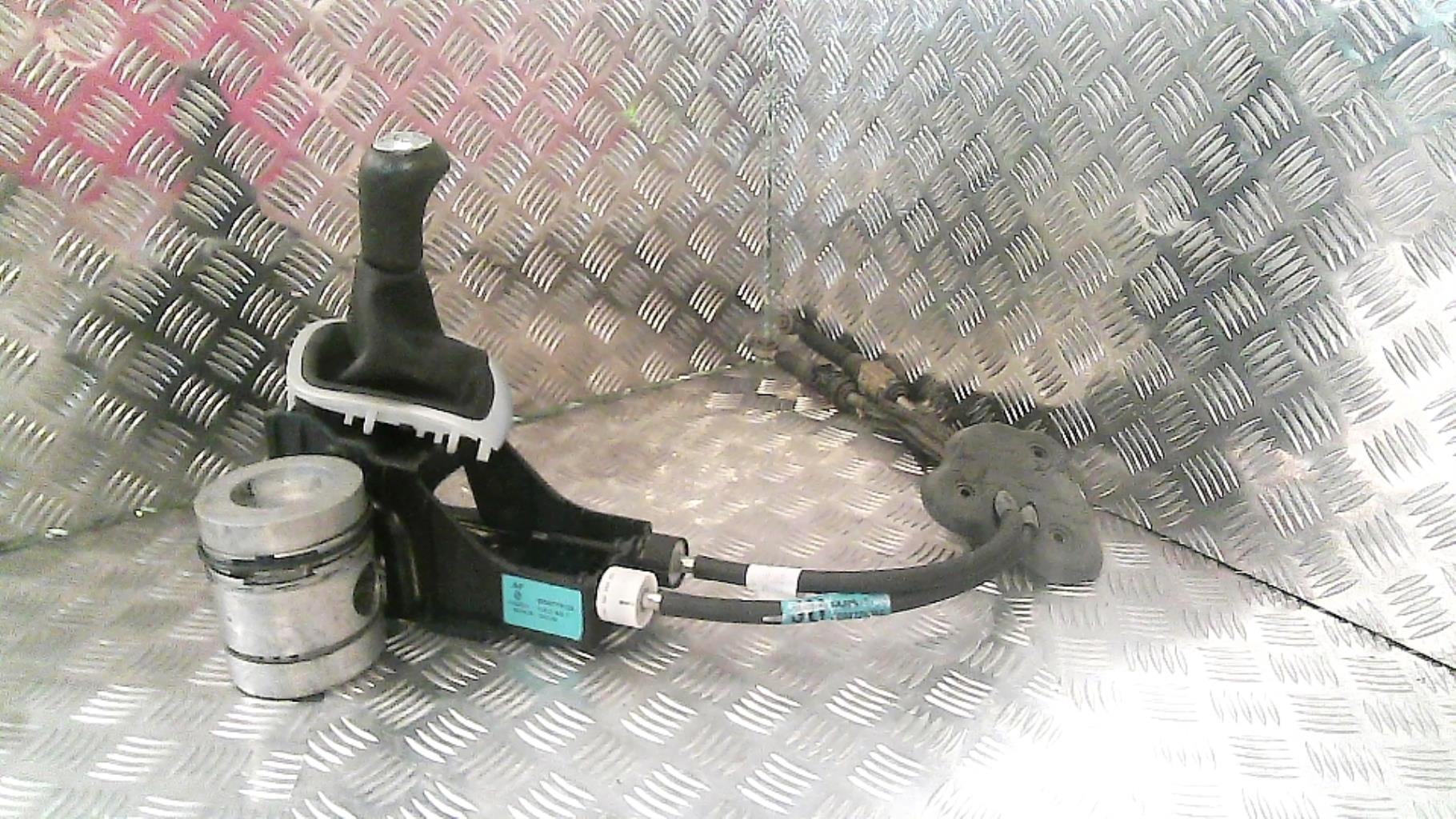 Levier de vitesses RENAULT MEGANE 3 PHASE 1 Diesel - 1