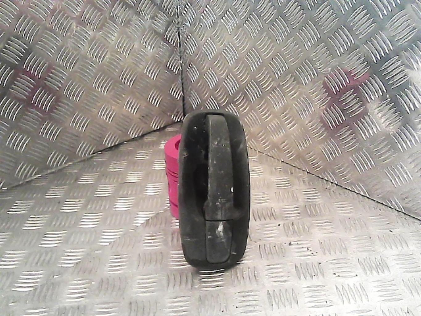 Poignee porte avant droit RENAULT TRAFIC 2 PHASE 2 Diesel - 1