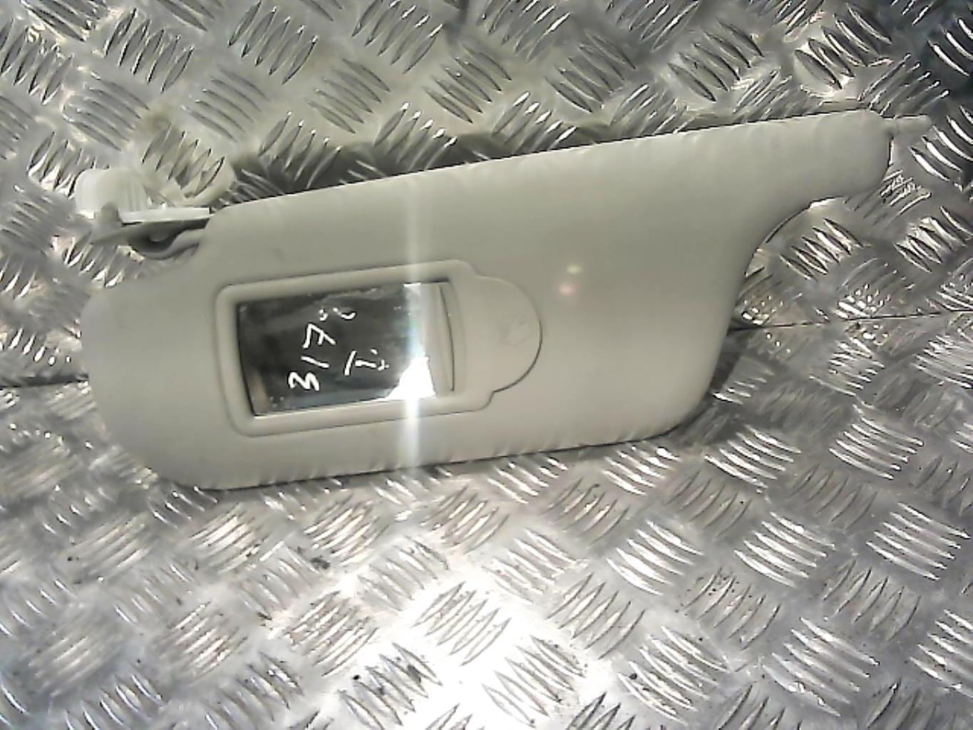 Pare soleil droit RENAULT CLIO 3 PHASE 1 Diesel - 1