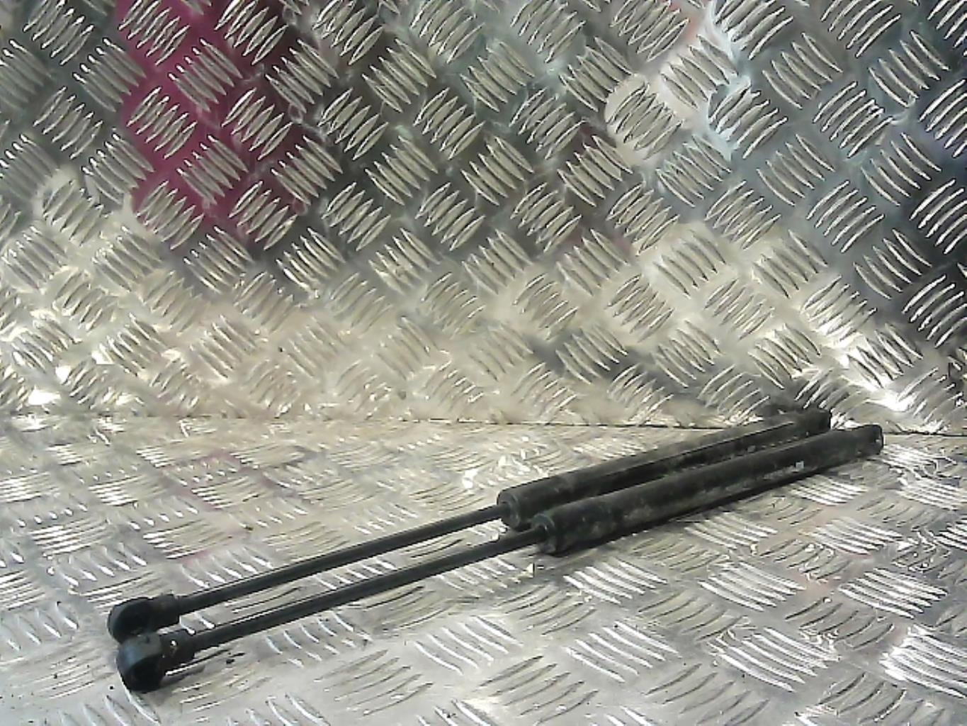 Verin de coffre RENAULT CLIO 4 PHASE 1 Diesel - 1