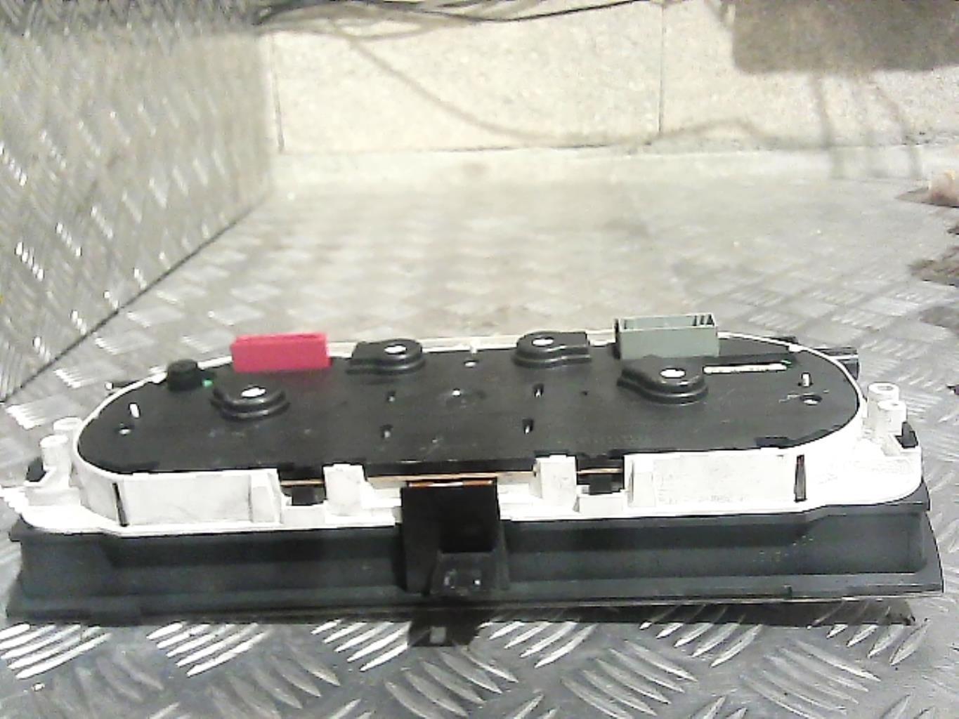 Compteur RENAULT LAGUNA 2 PHASE 1 BREAK  - 1