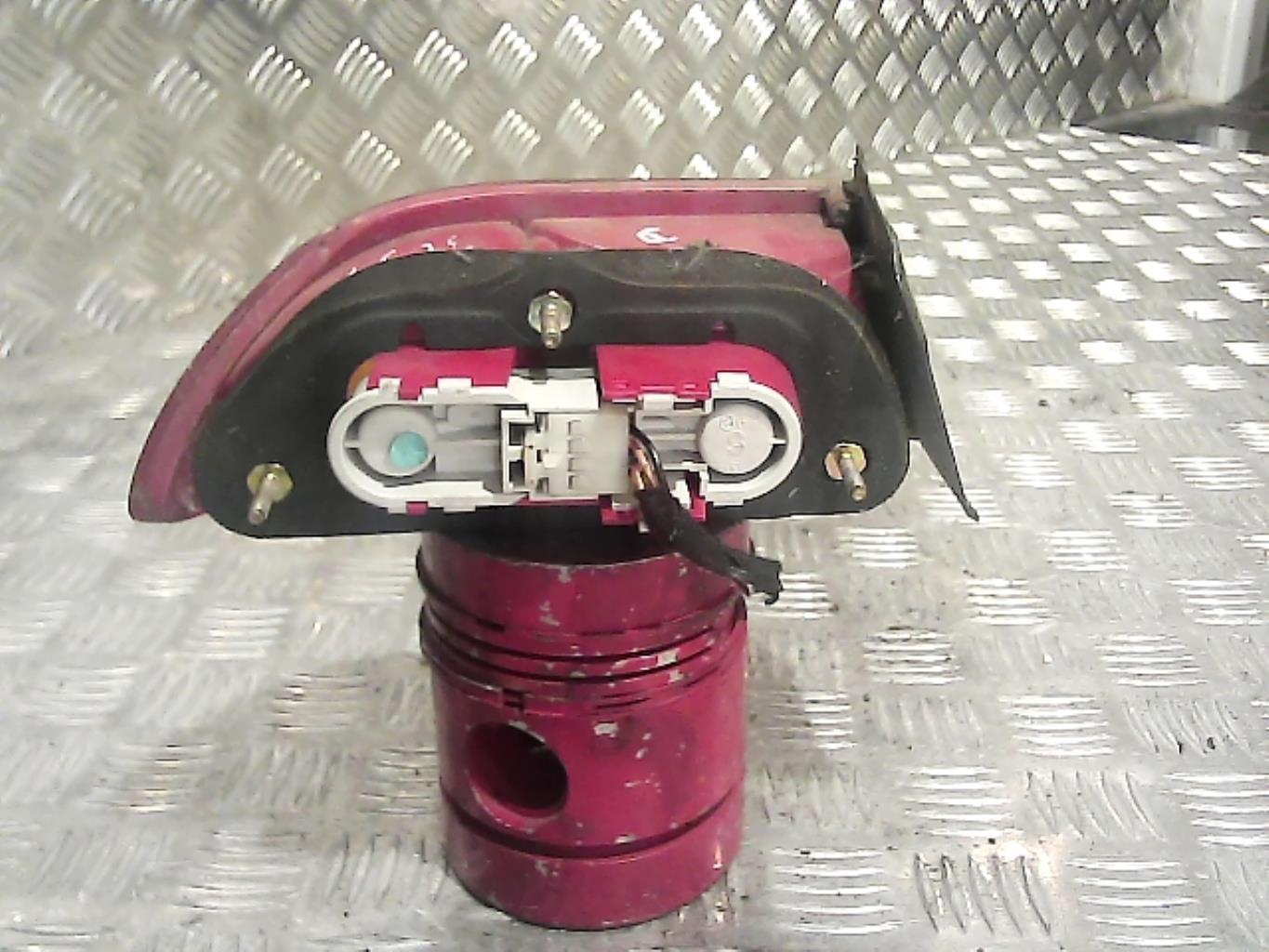 Feu arriere secondaire droit (feux) ALFA ROMEO 156 PHASE 1 Diesel - 1