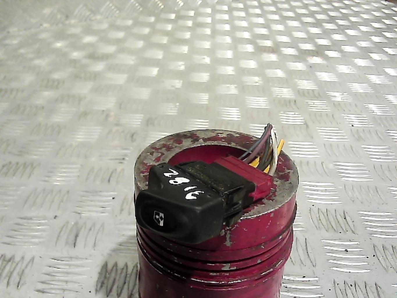 Interrupteur de leve vitre RENAULT CLIO 2 PHASE 1 Diesel - 1