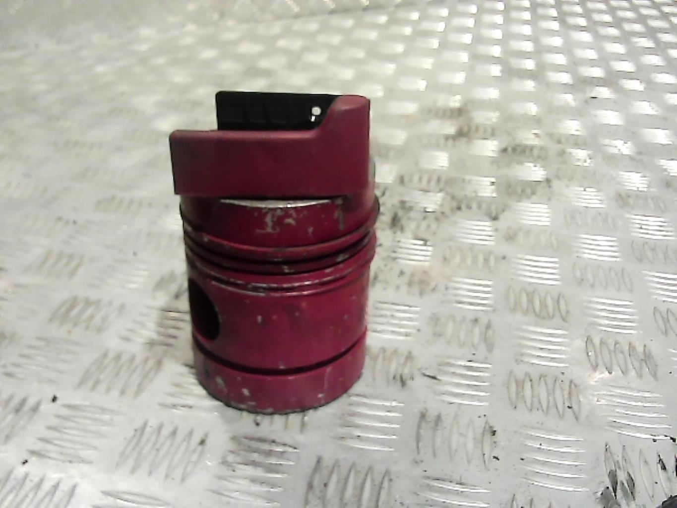 Poignee d'ouverture de capot MERCEDES CLASSE C 203 PHASE 1 Diesel - 1