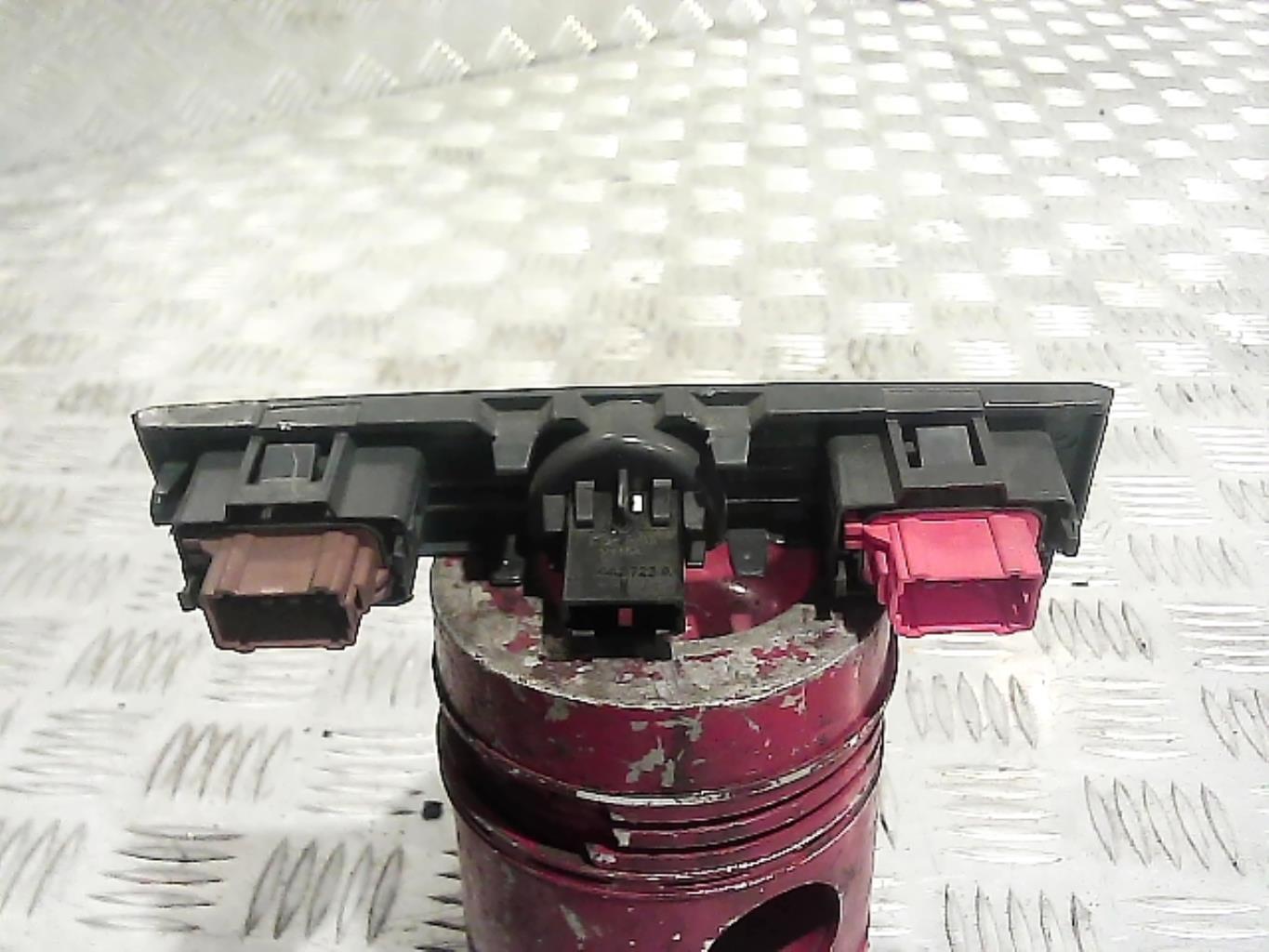 Bouton de warning RENAULT CLIO 2 PHASE 2 Diesel - 1