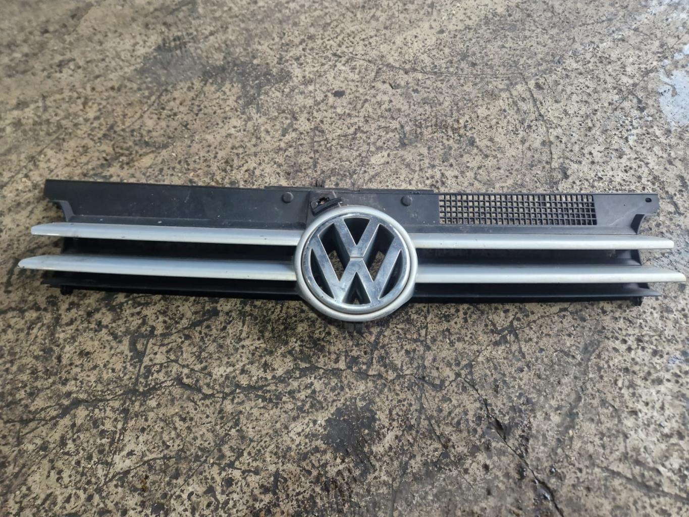 Calandre VOLKSWAGEN GOLF 4 Diesel - 1