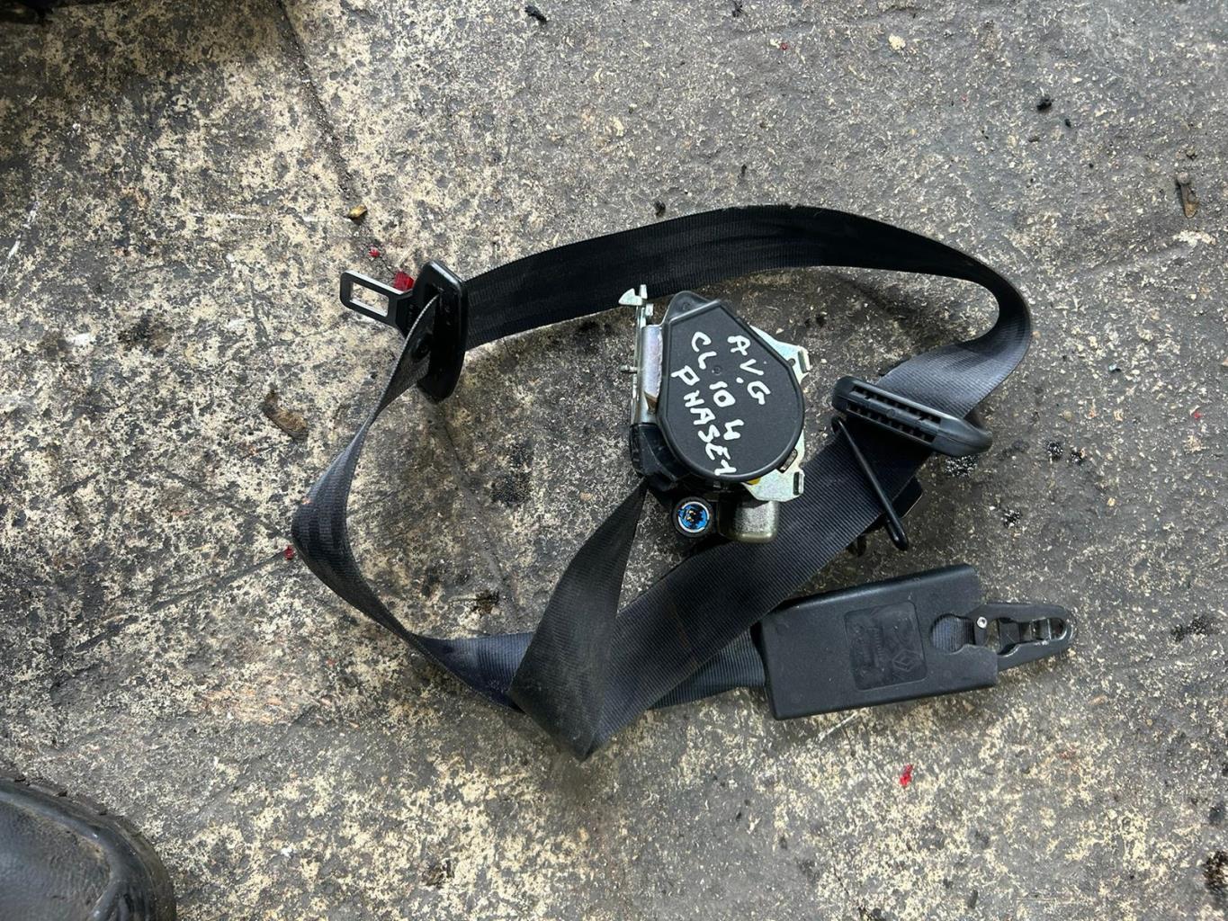 Ceinture avant gauche RENAULT CLIO 4 PHASE 1 Diesel - 1