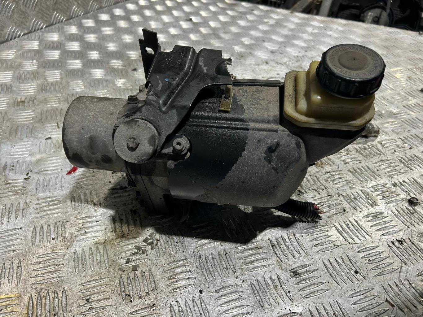 Pompe de direction RENAULT LAGUNA 3 PHASE 1 Diesel - 1