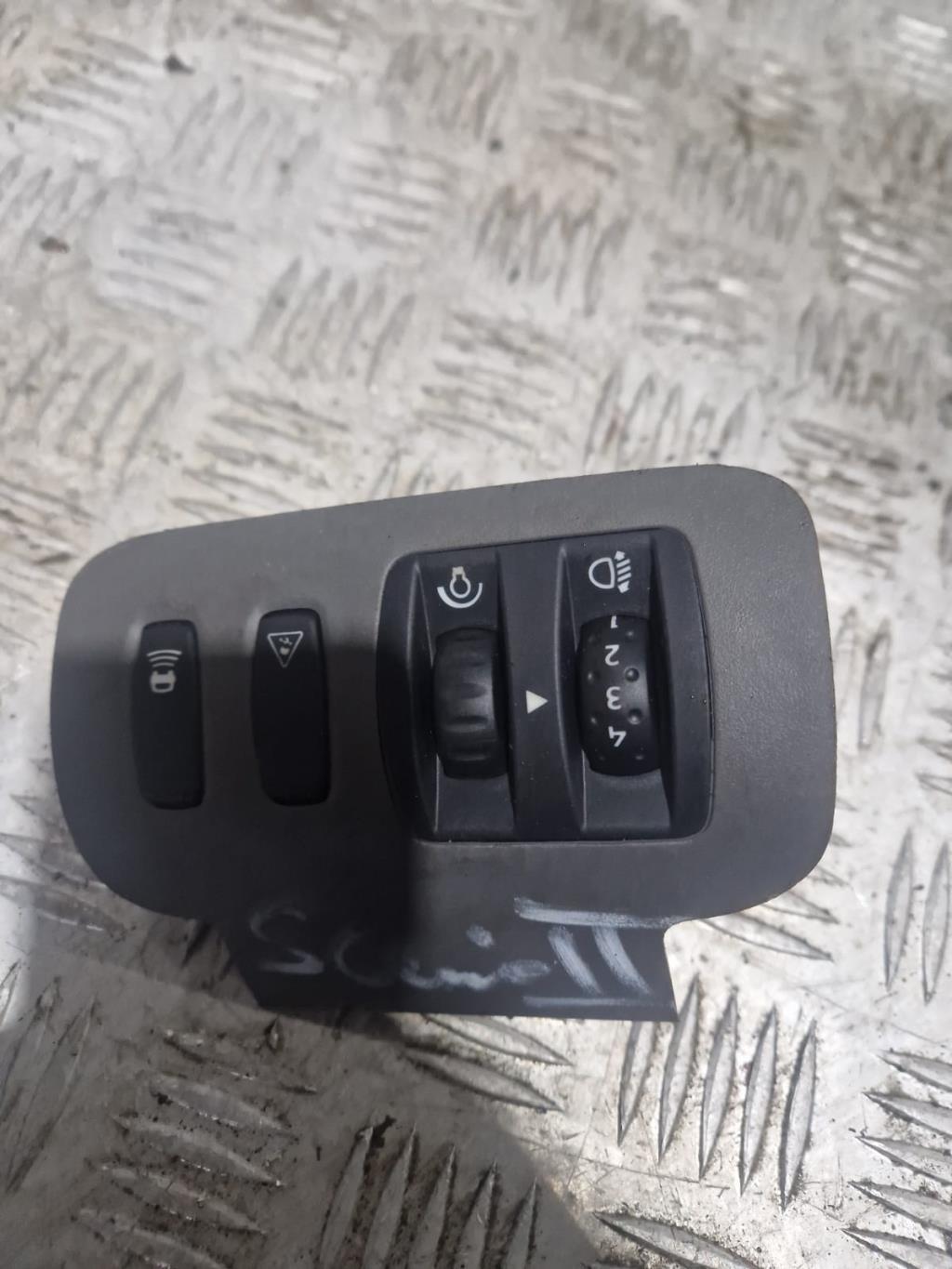 Commande de reglage hauteur de phare RENAULT SCENIC 2 PHASE 2 Diesel - 1
