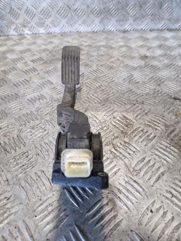 Pedale d'accelerateur PEUGEOT 206 PHASE 2 BREAK Essence - 1