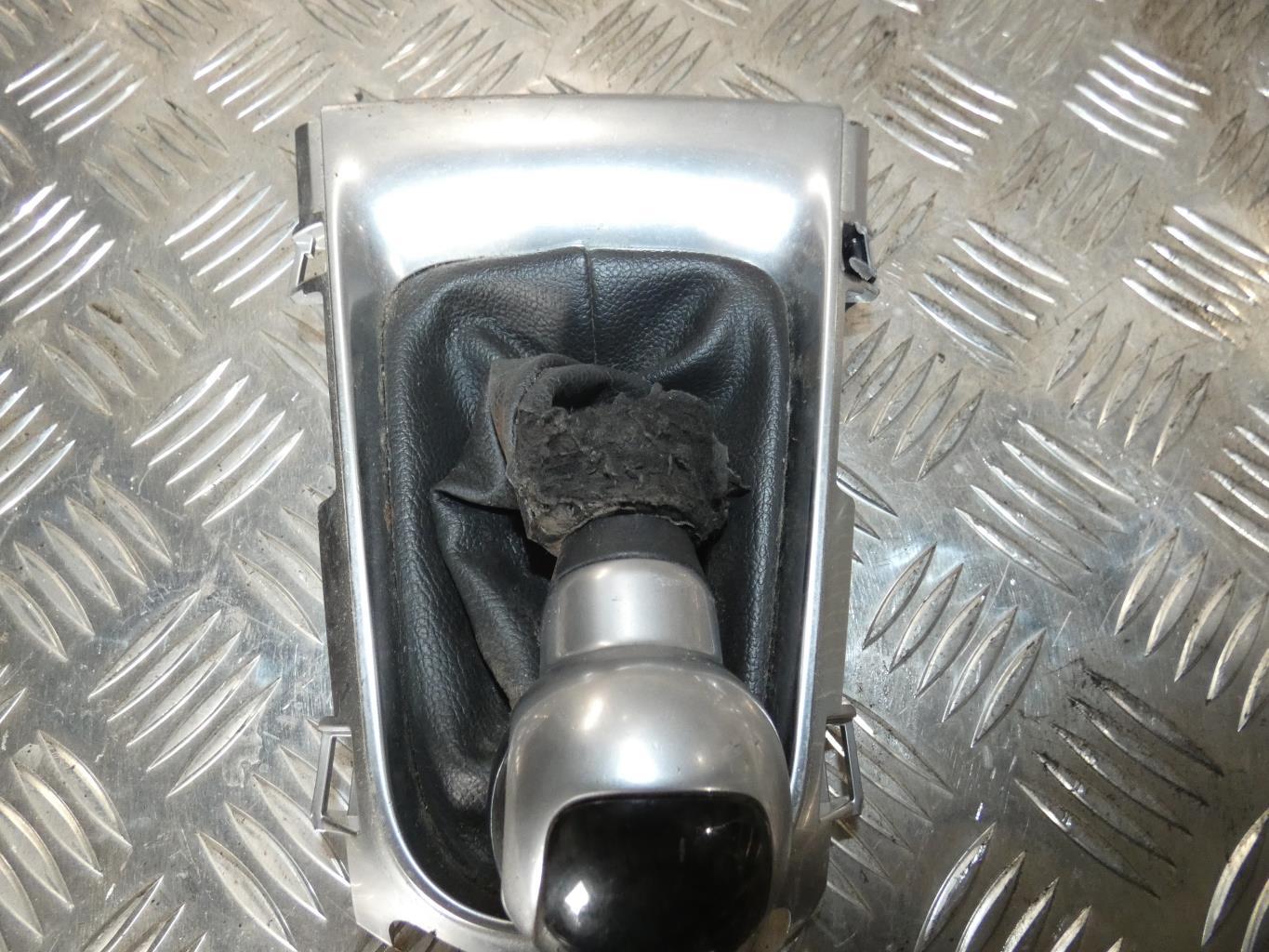 Pommeau de vitesses CITROEN DS3 PHASE 1 Essence - 1