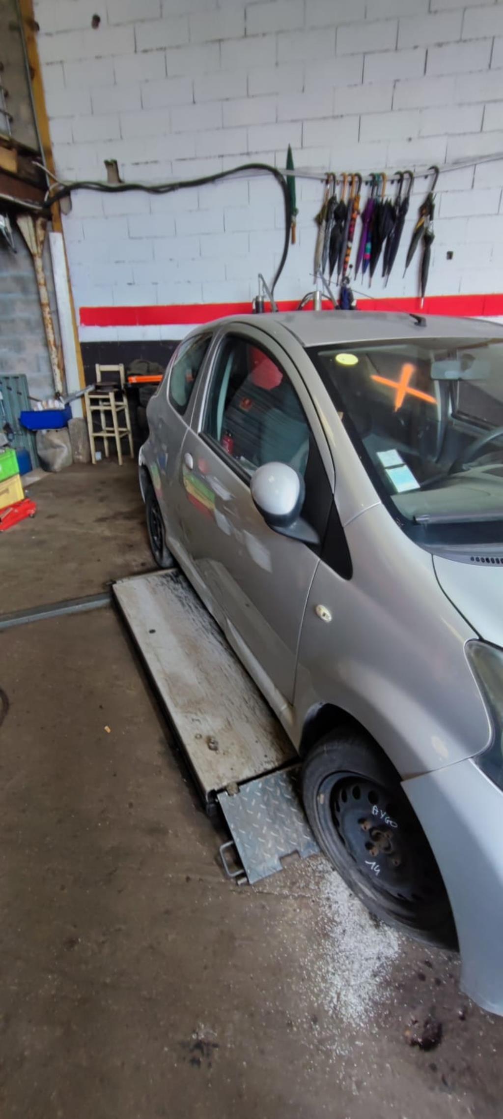 Bouton/Interrupteur TOYOTA AYGO 1 PHASE 1 Diesel - 1