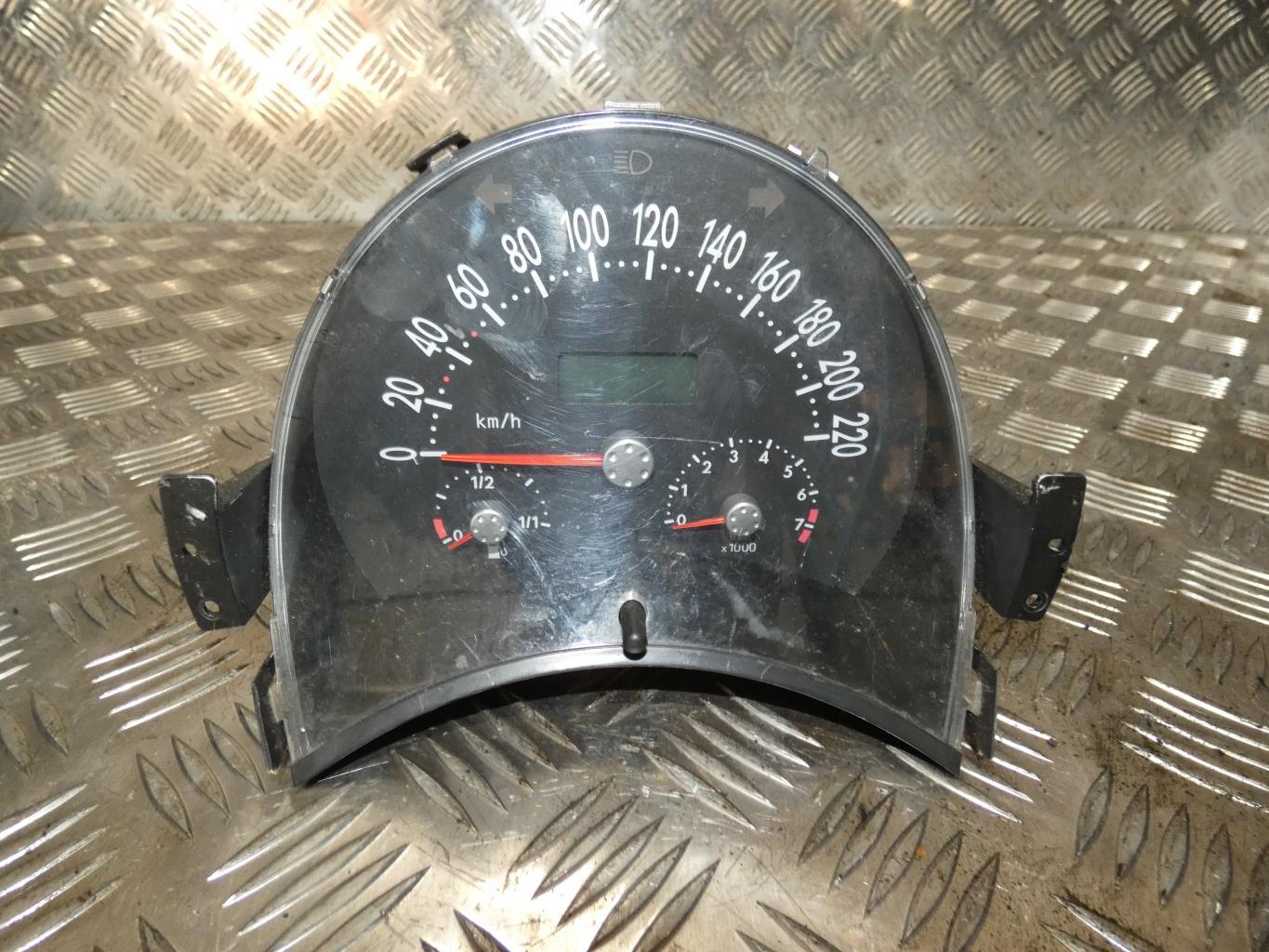Compteur VOLKSWAGEN NEW BEETLE 1 PHASE 1 Essence - 1