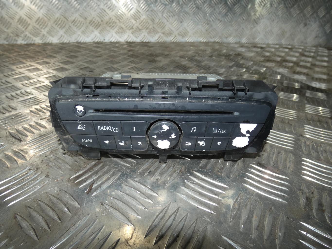 Autoradio d'origine RENAULT TWINGO 2 PHASE 1 Diesel - 1