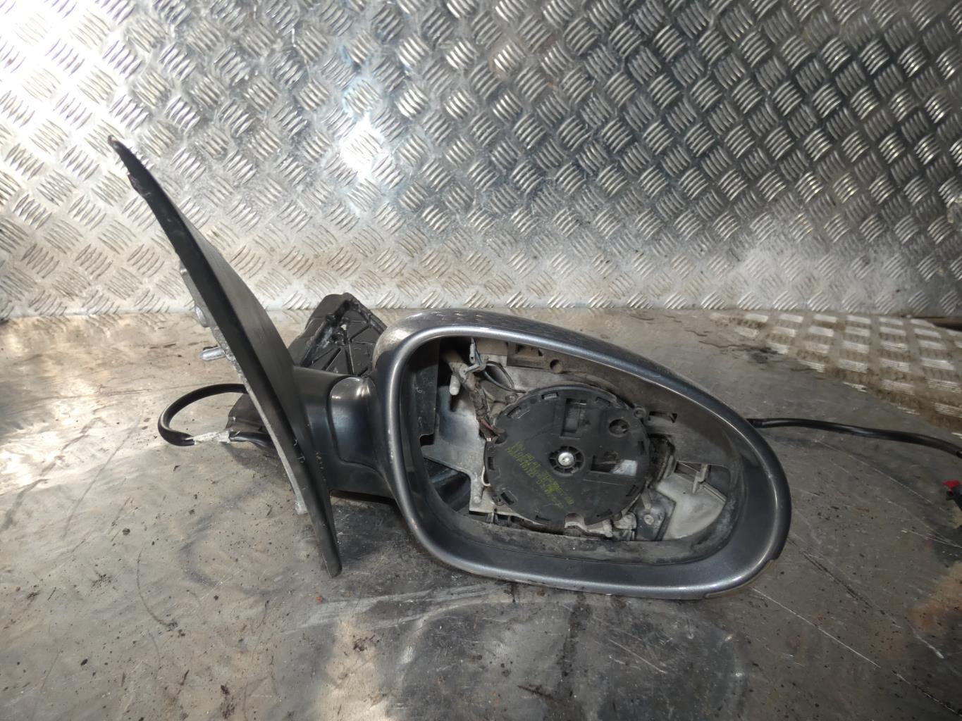 Retroviseur droit VOLKSWAGEN GOLF 5 Diesel - 1