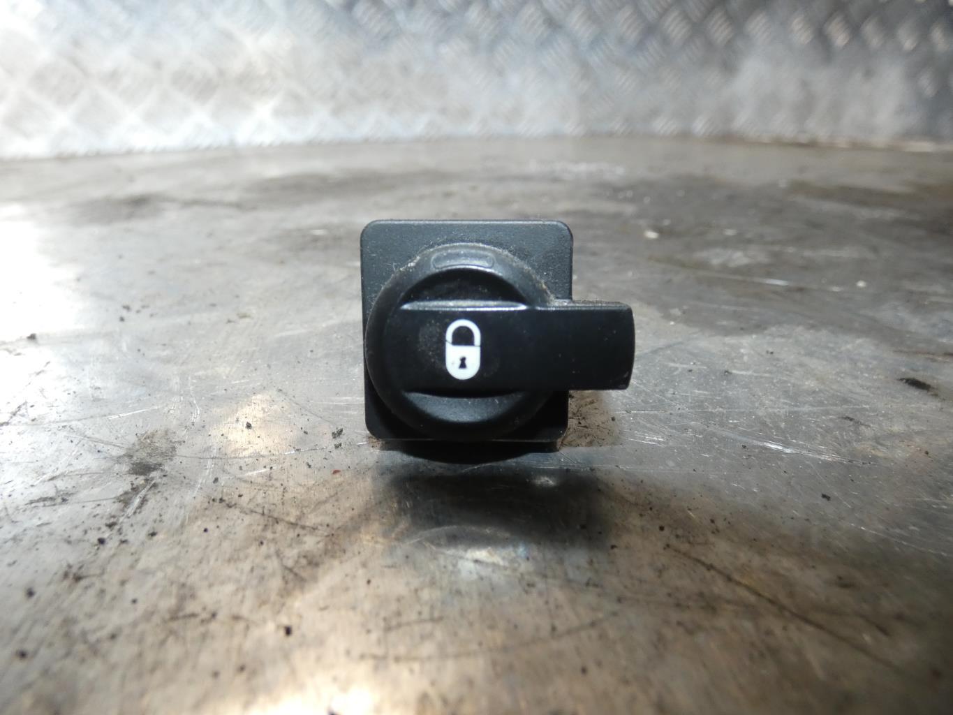 Bouton/Interrupteur CITROEN C4 1 Diesel - 1