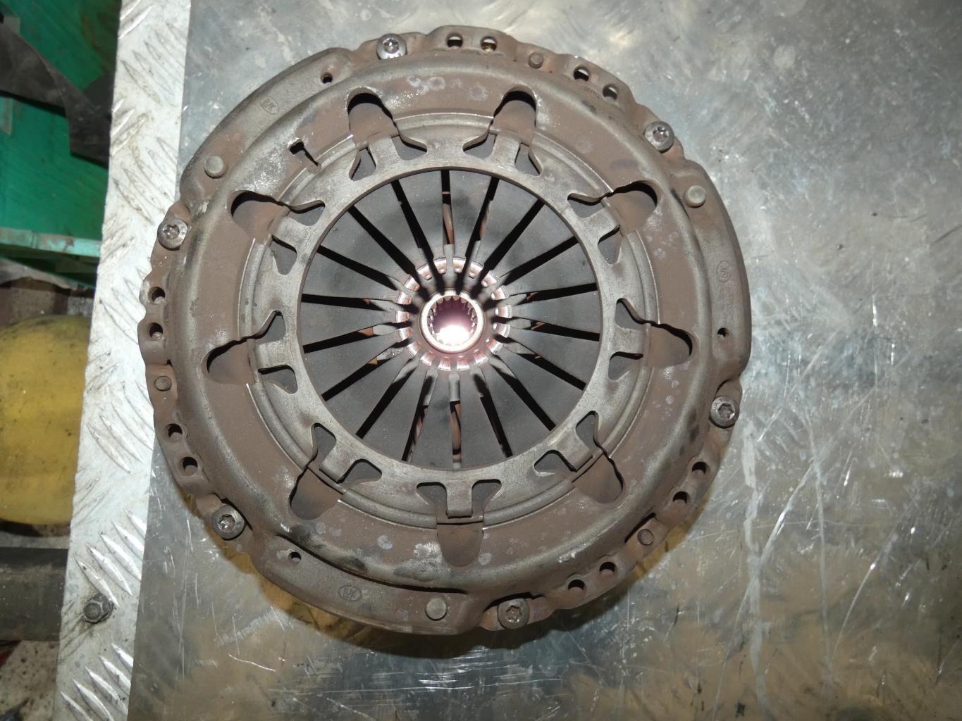 Volant moteur CITROEN C4 1 PHASE 1 Diesel - 1