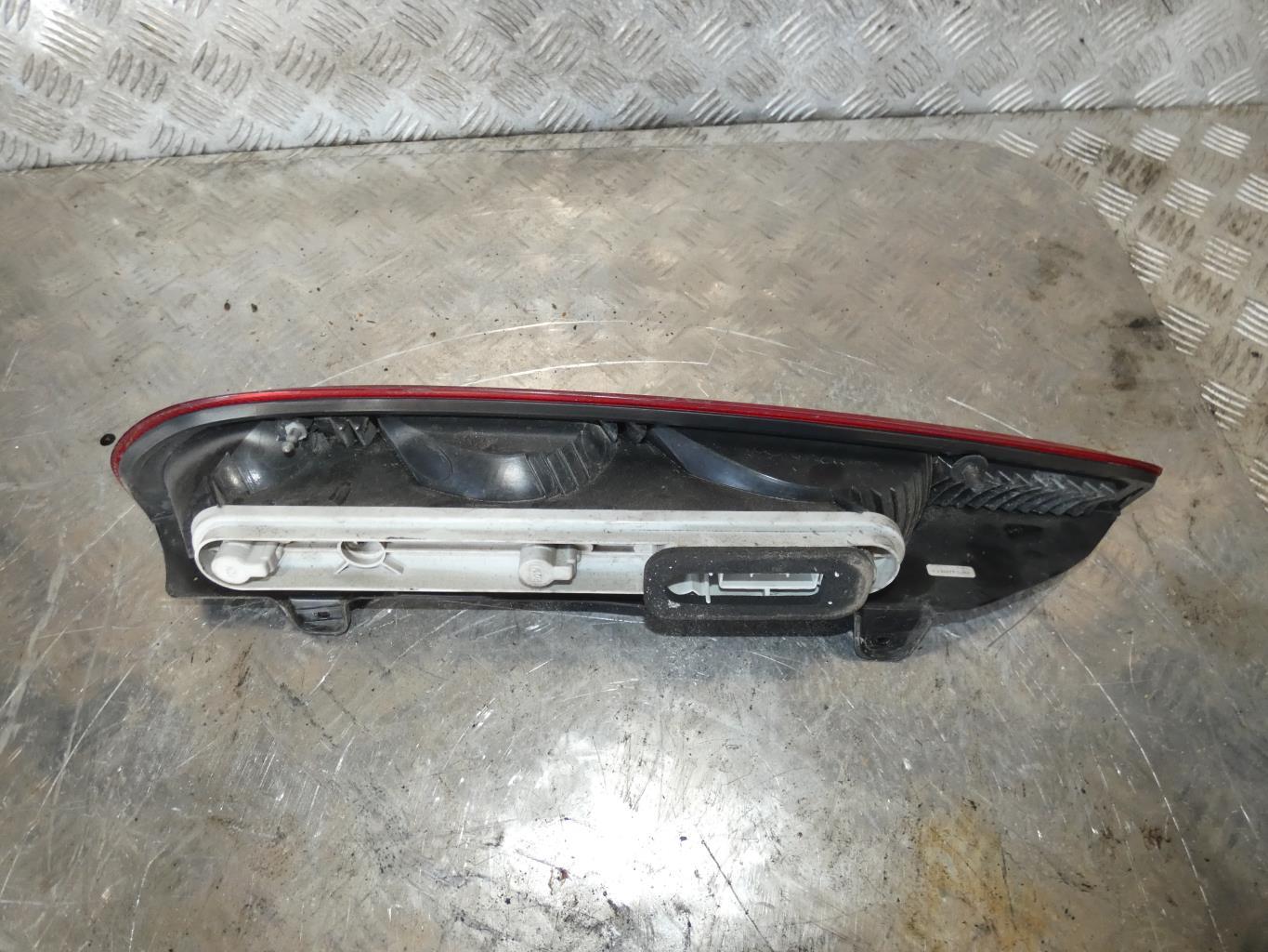 Feu arriere principal droit (feux) FORD FOCUS 2 PHASE 1 BREAK Diesel - 1