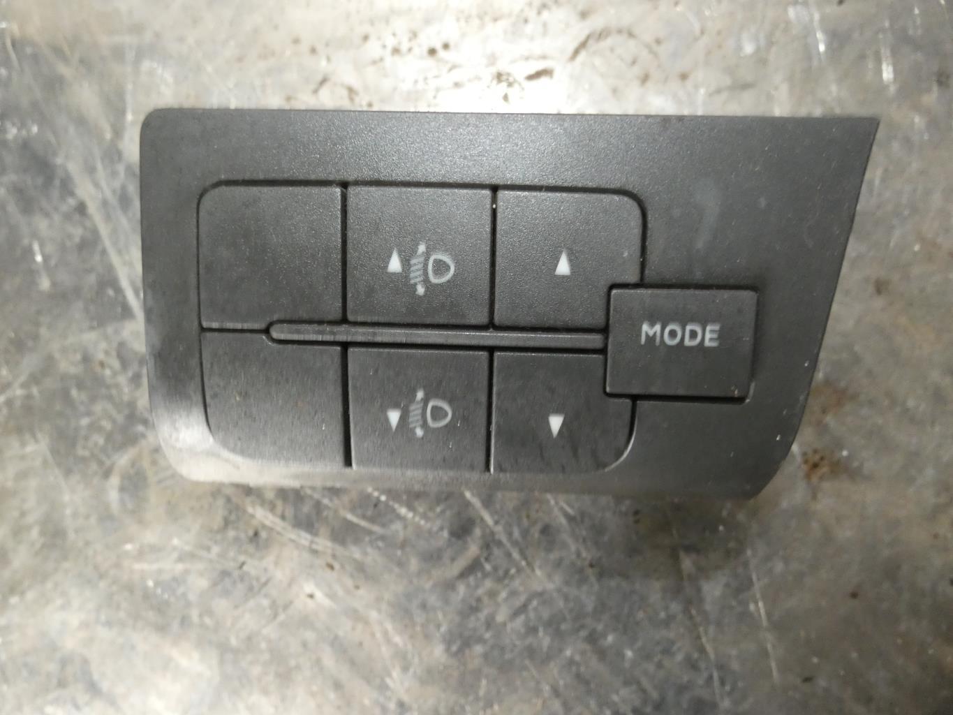 Commande de reglage hauteur de phare CITROEN JUMPER 3 PHASE 1 Diesel - 1