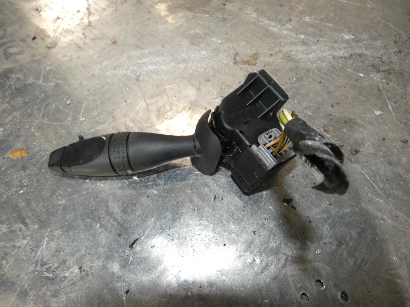 Commodo d'essuie glaces FORD MONDEO 2 BREAK Diesel - 1