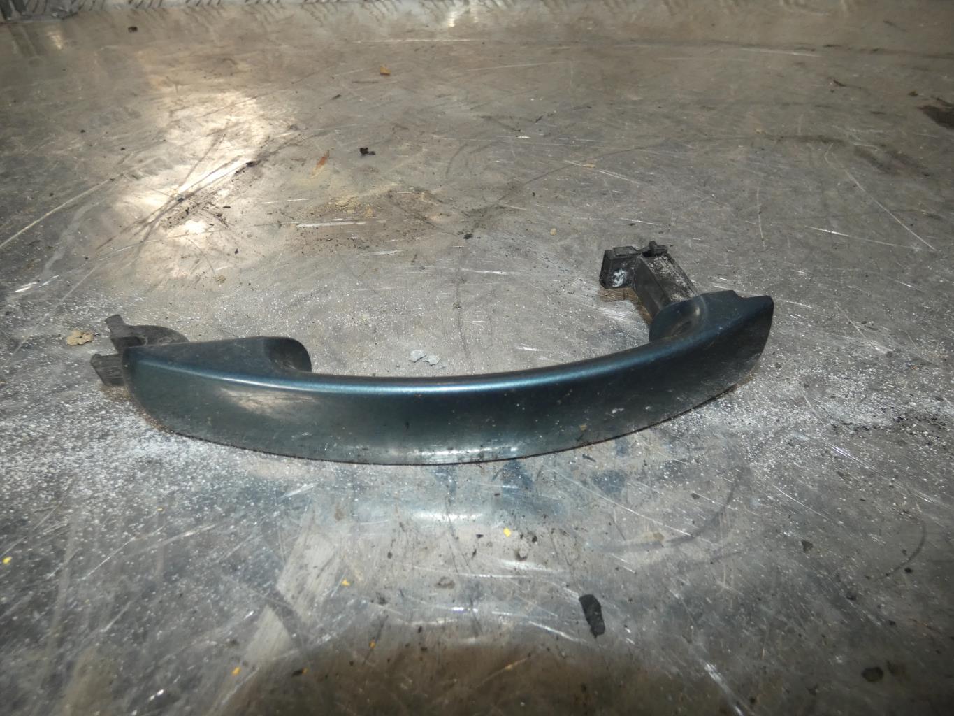 Poignee porte avant gauche FORD MONDEO 2 BREAK Diesel - 1