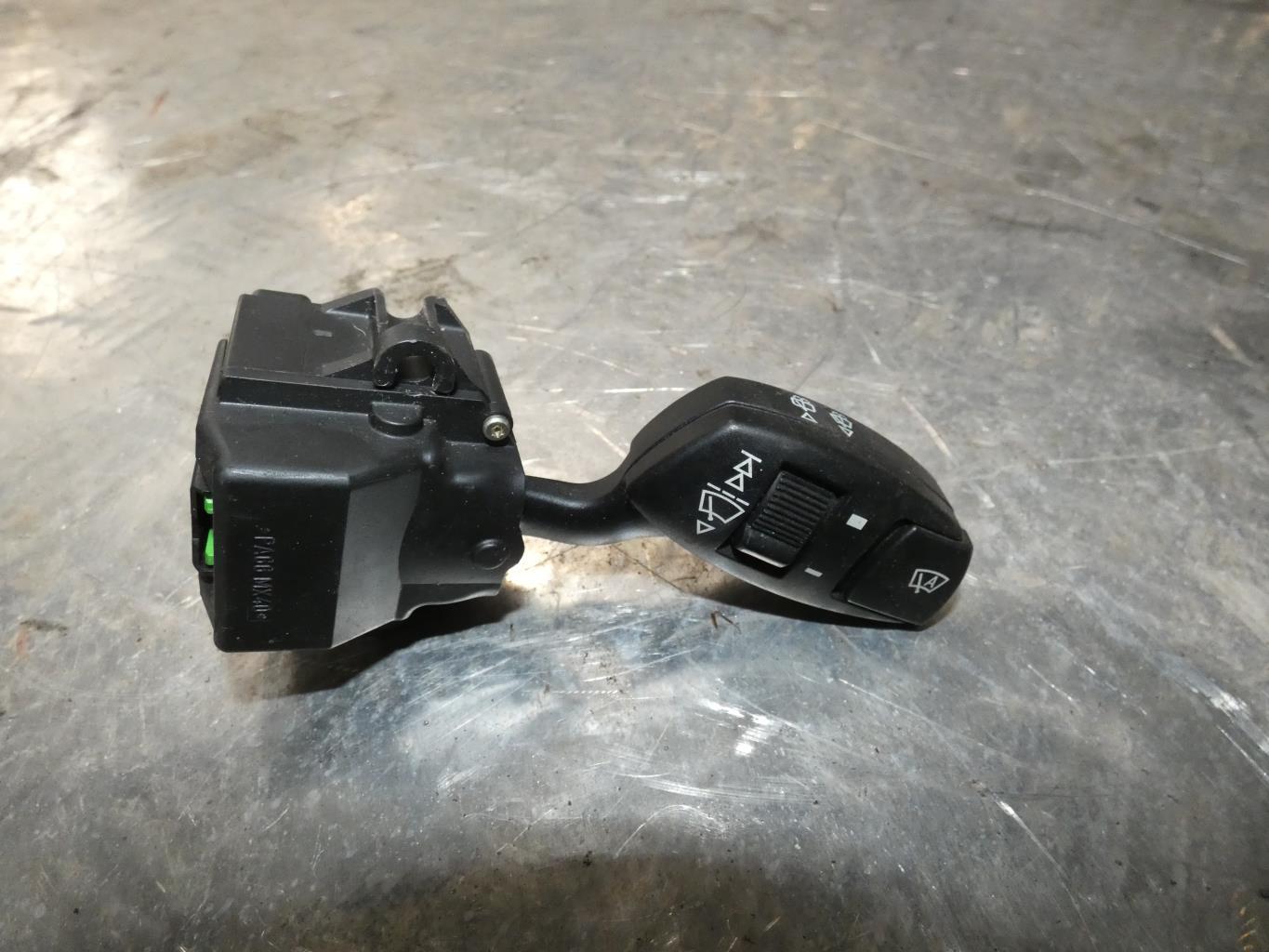 Commodo d'essuie glaces BMW SERIE 5 E61 TOURING PHASE 1 BREAK Diesel - 1