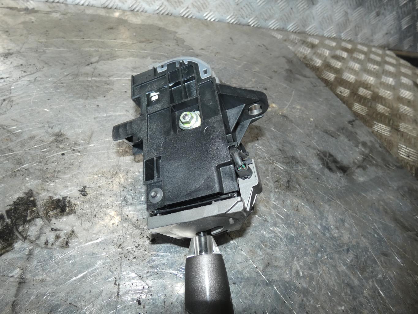 Levier de vitesses TOYOTA PRIUS 2 Essence/Hybride - 1
