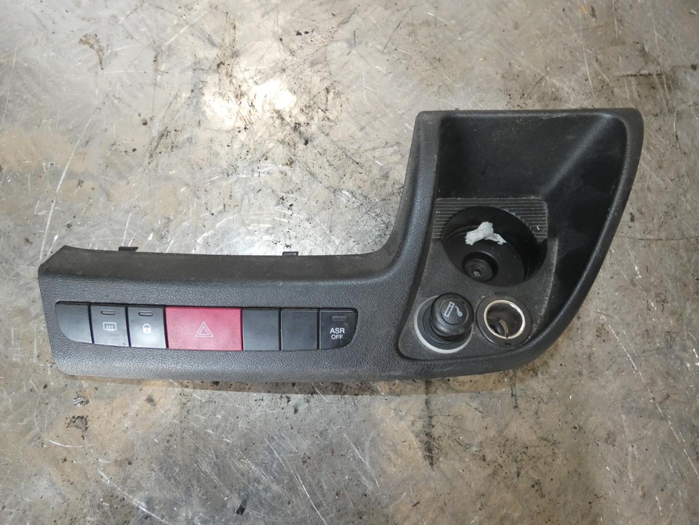 Bouton de warning CITROEN JUMPER 3 PHASE 2 Diesel - 1