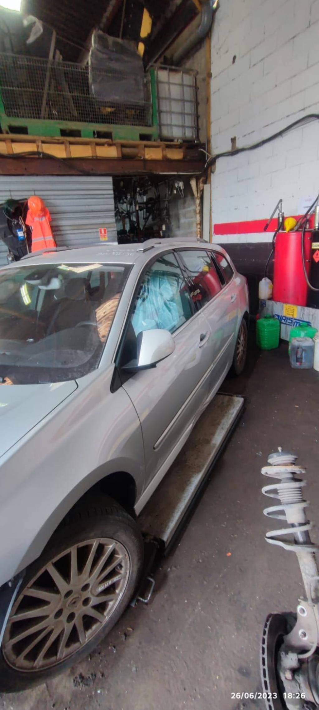 Interrupteur de leve vitre RENAULT LAGUNA 3 PHASE 1 BREAK Diesel - 1