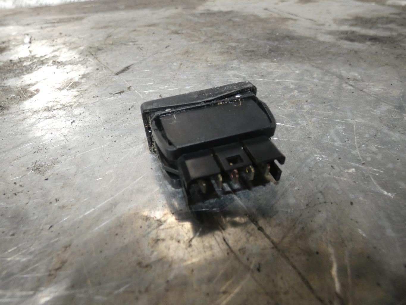 Interrupteur de leve vitre CITROEN SAXO PHASE 2 Essence - 1