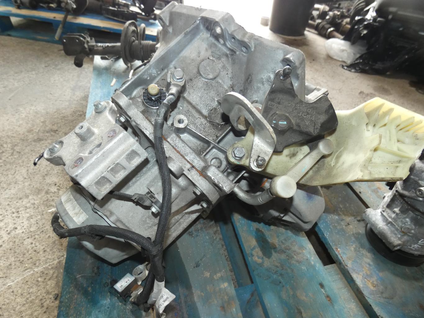 Boite de vitesses PEUGEOT 208 1 PHASE 2 Diesel - 1