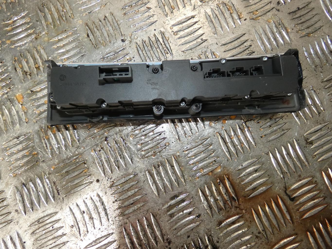 Bouton de warning MERCEDES CLASSE C 203 PHASE 2 Diesel - 1