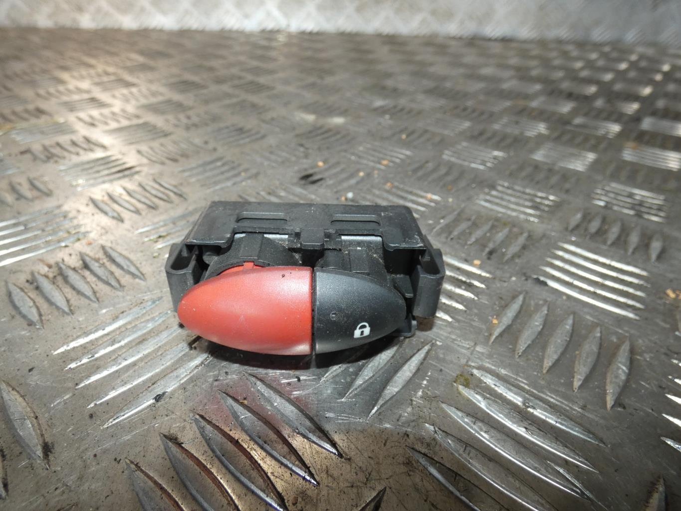 Bouton de warning RENAULT TWINGO 2 PHASE 1 Essence - 1