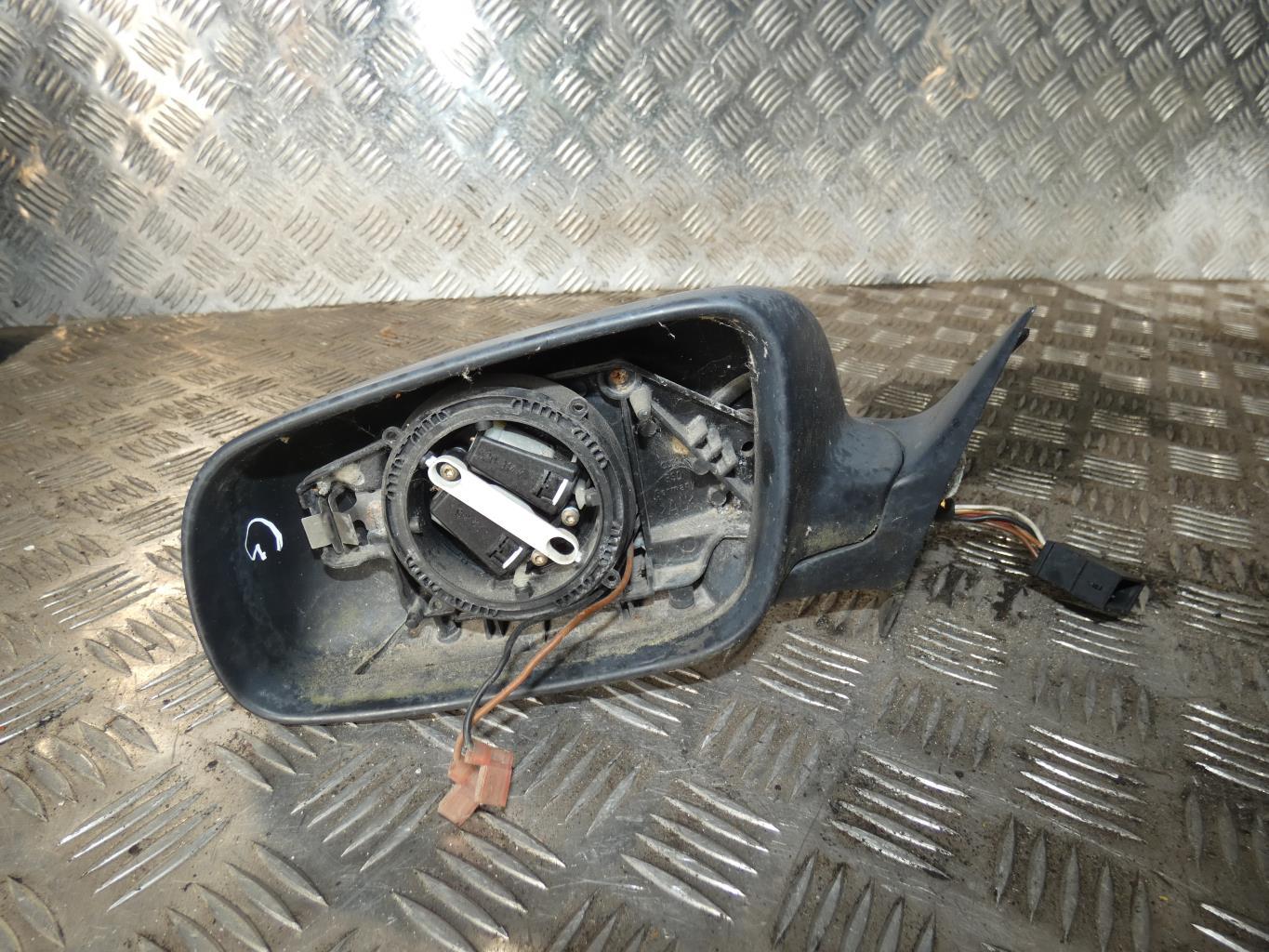 Retroviseur gauche AUDI A4 1 PHASE 1 Diesel - 1