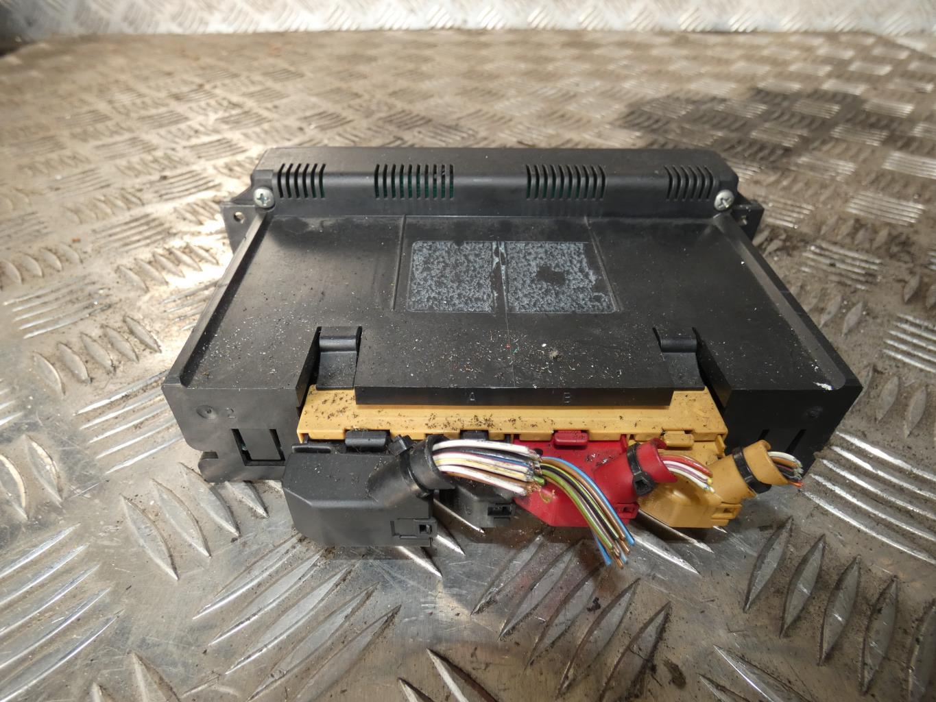 Commande chauffage AUDI A4 1 PHASE 1 Diesel - 1