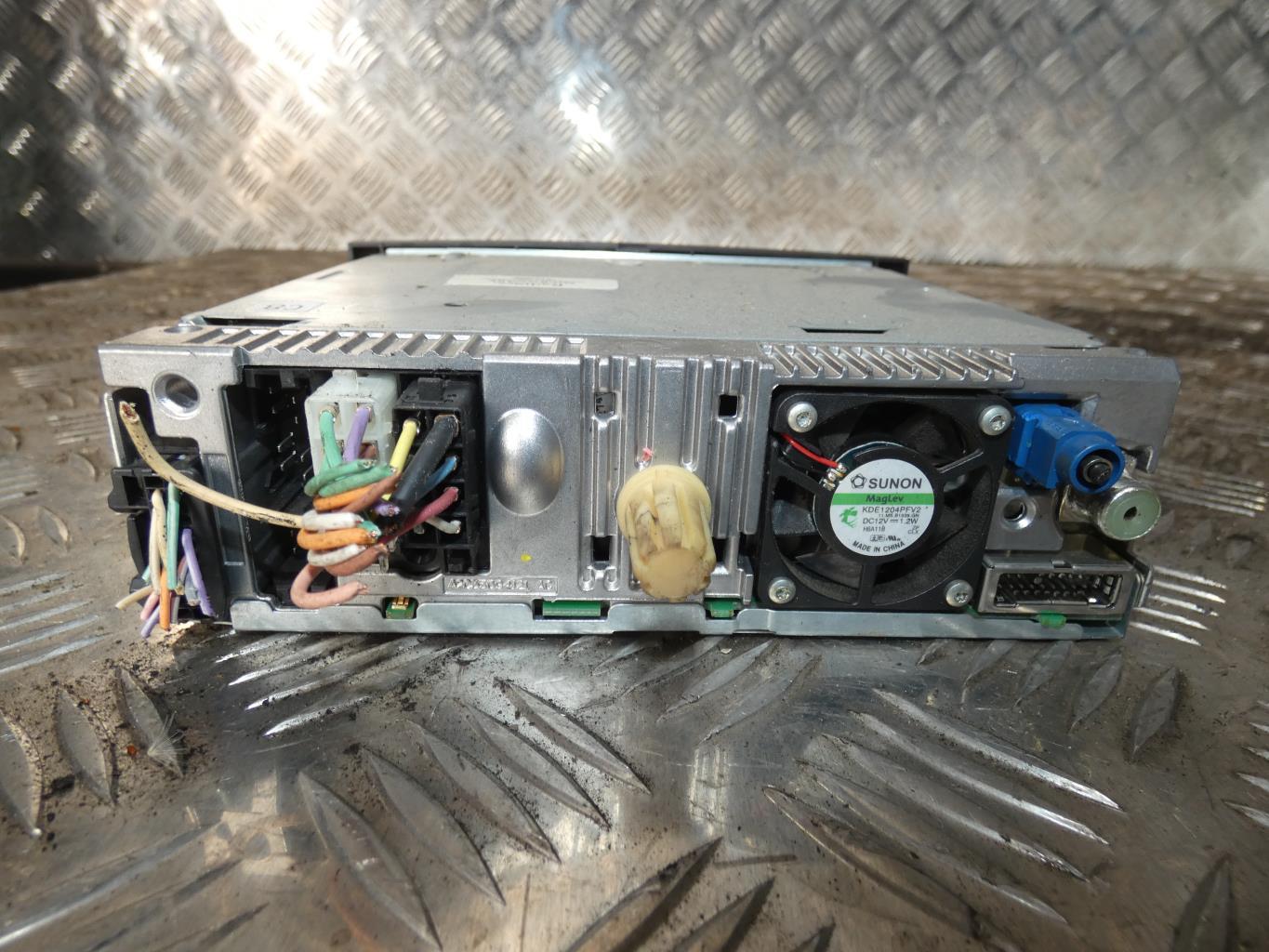 Autoradio d'origine RENAULT SCENIC 2 PHASE 2 Diesel - 1