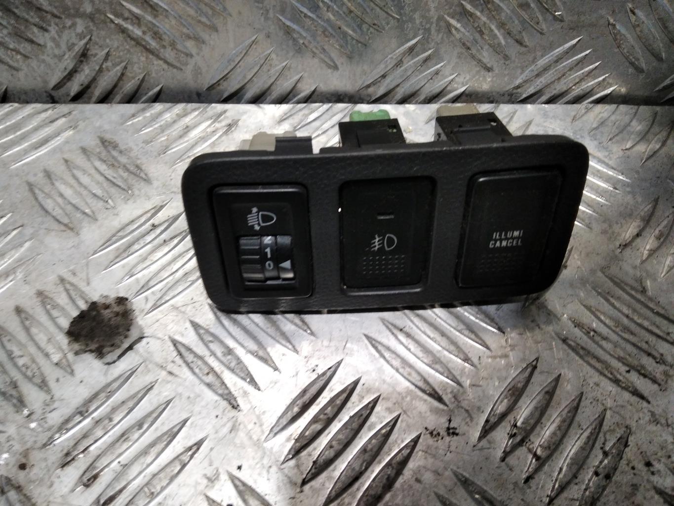 Commande de reglage hauteur de phare SUZUKI SWIFT 3 Diesel - 1