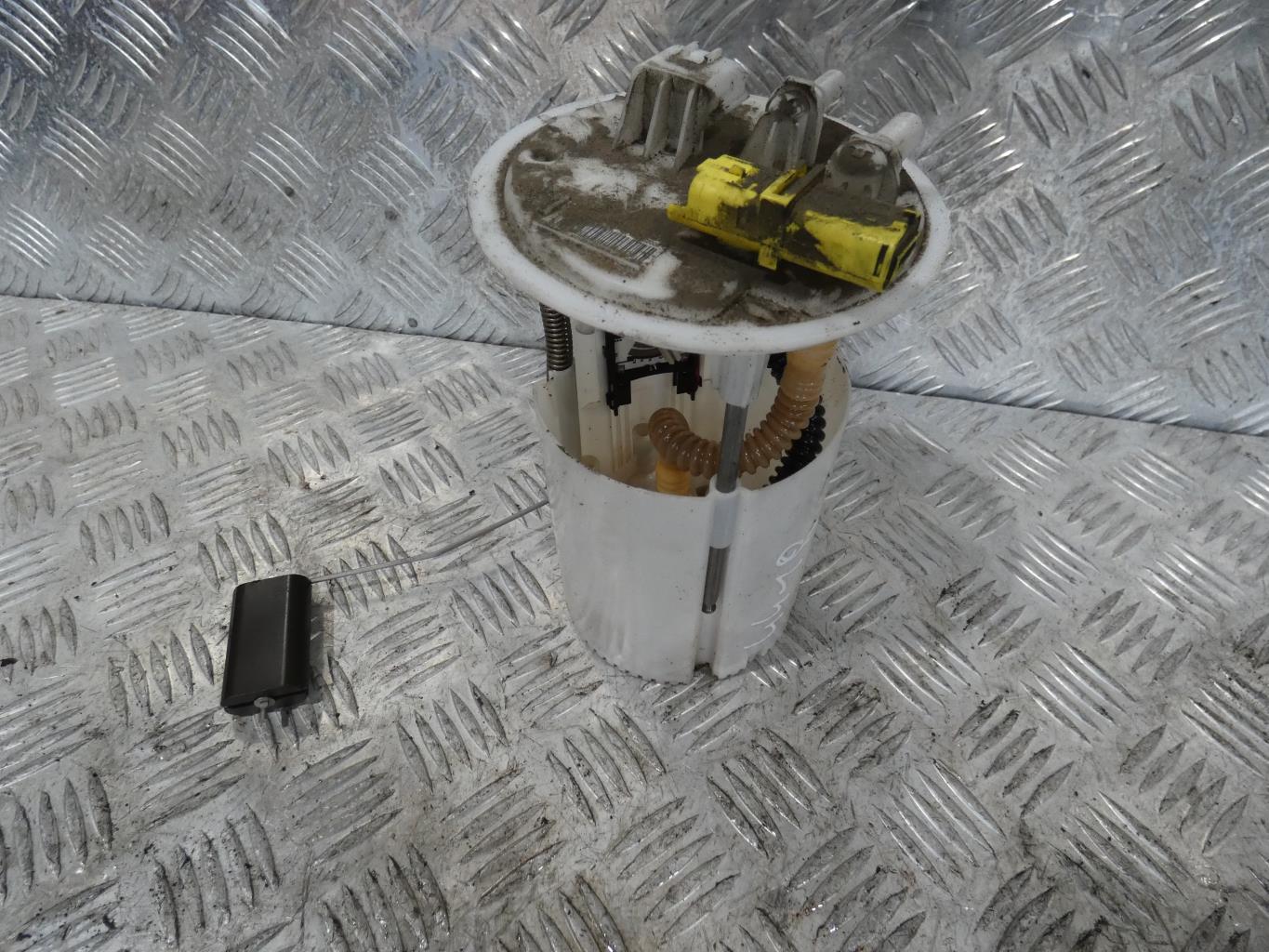 Pompe à carburant RENAULT SCENIC 3 PHASE 1 Diesel - 1