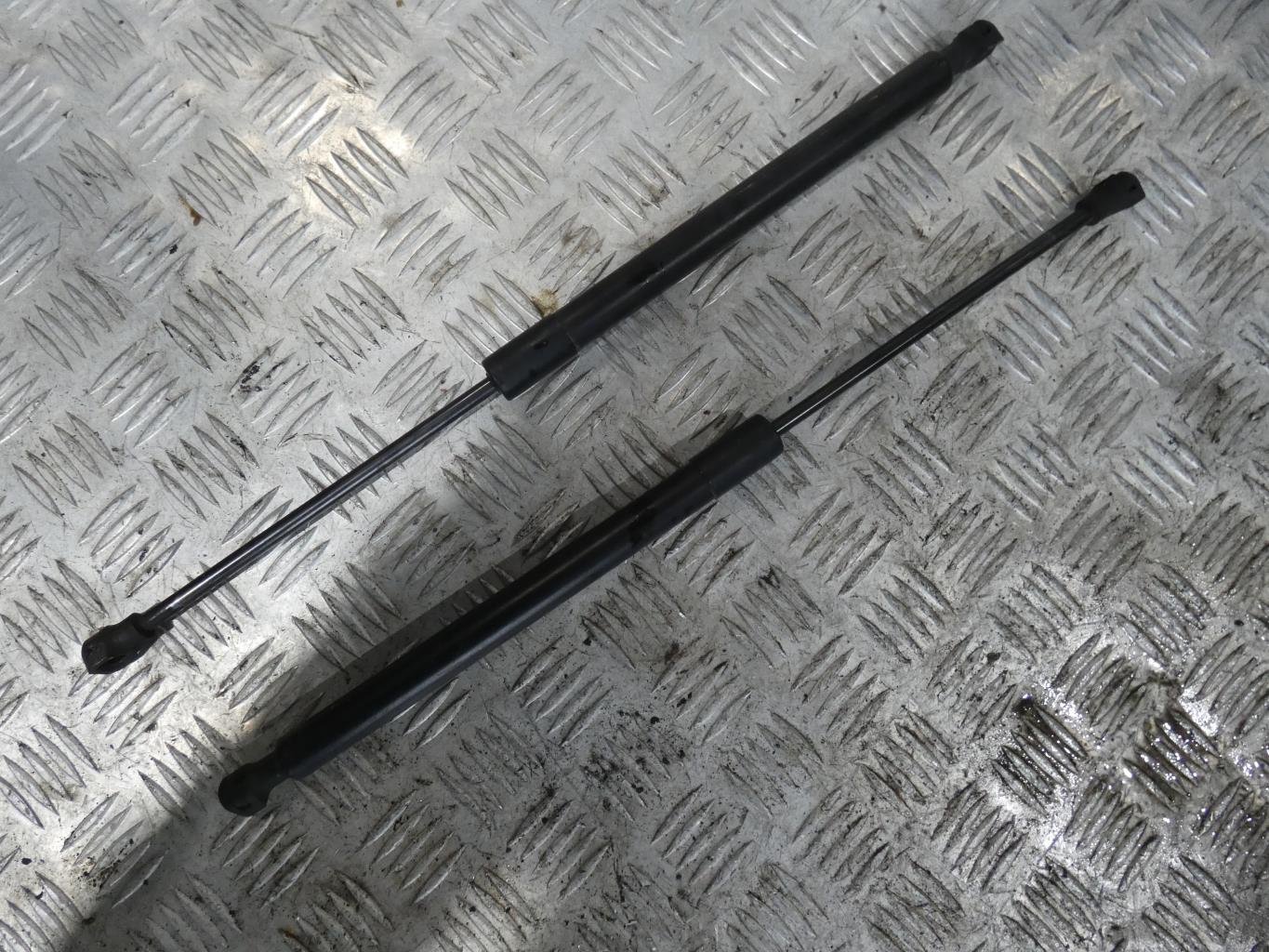 Verin de coffre RENAULT CLIO 4 PHASE 1 Diesel - 1