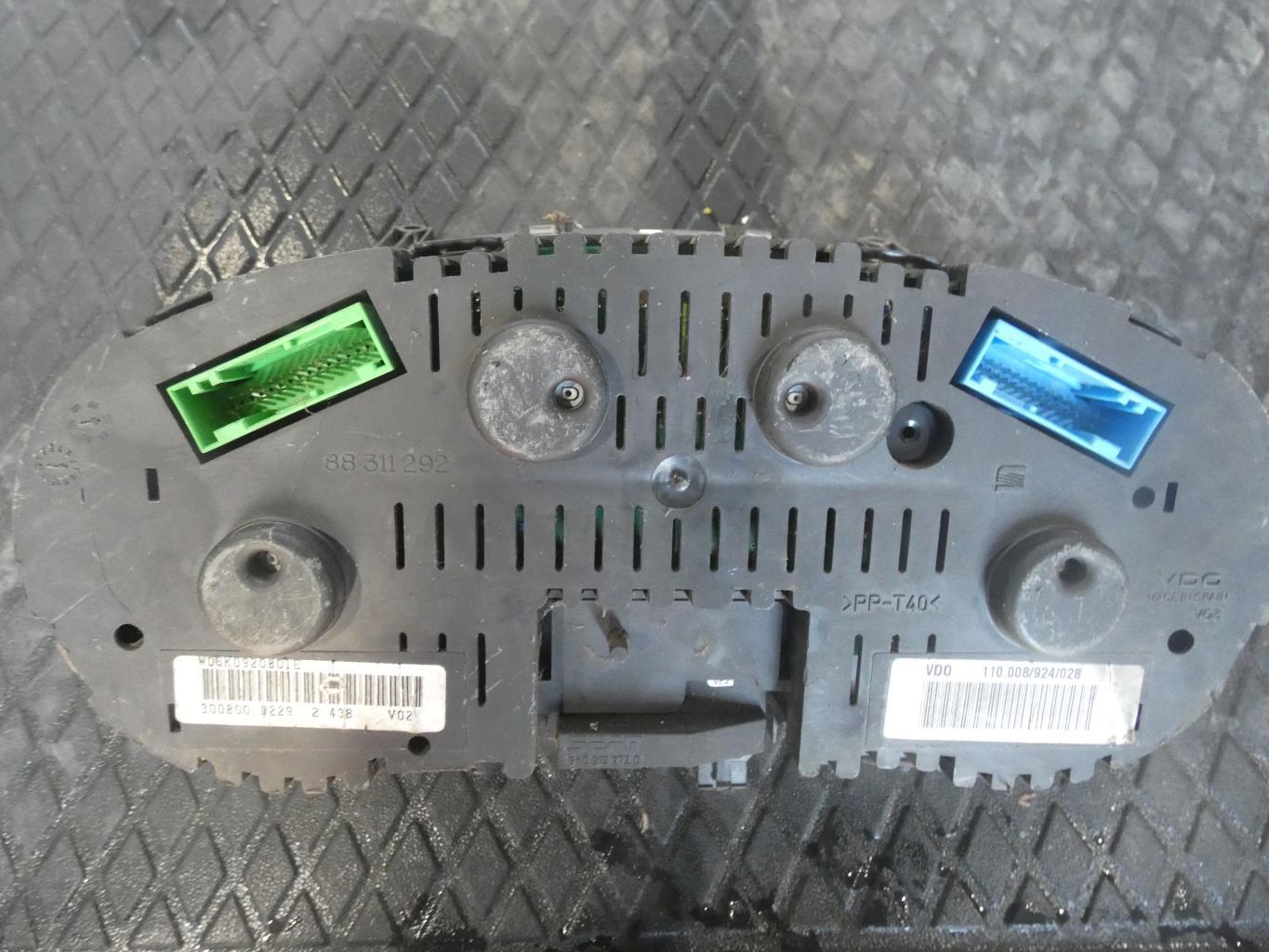 Compteur SEAT IBIZA 2  - 1