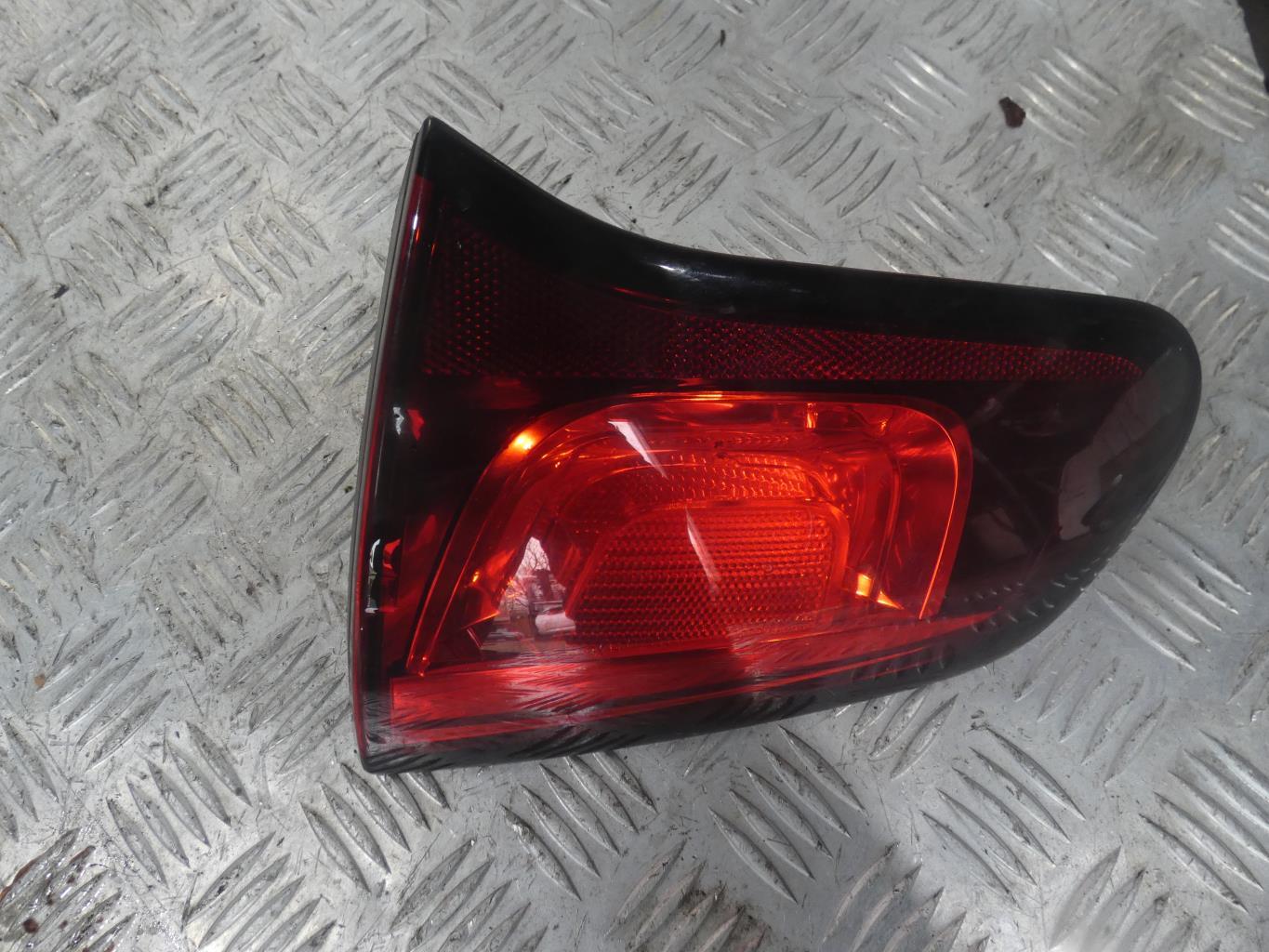 Feu arriere secondaire droit (feux) CITROEN C3 1 PHASE 1 Essence - 1