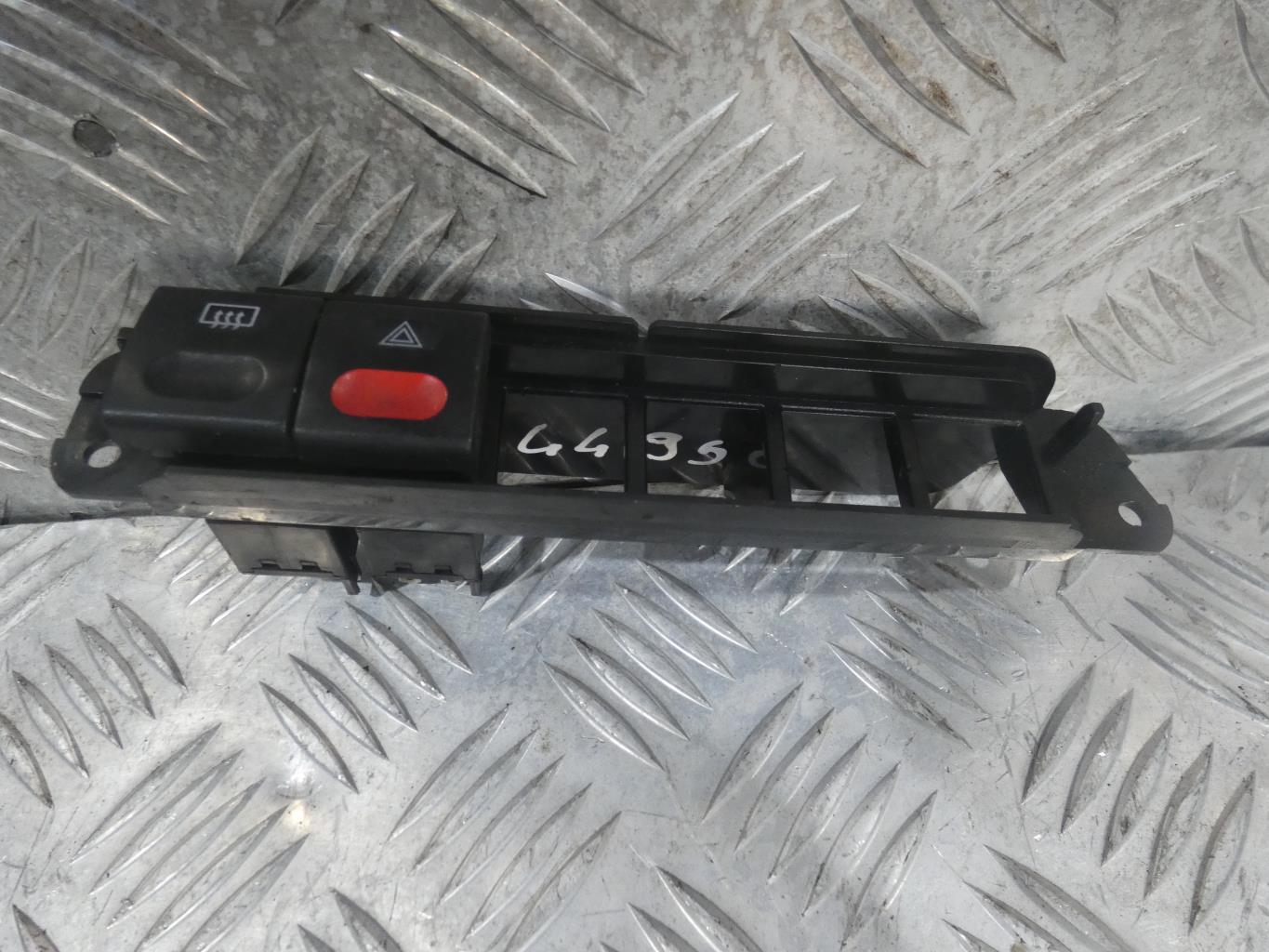 Bouton de warning RENAULT CLIO 1 PHASE 3 Essence - 1