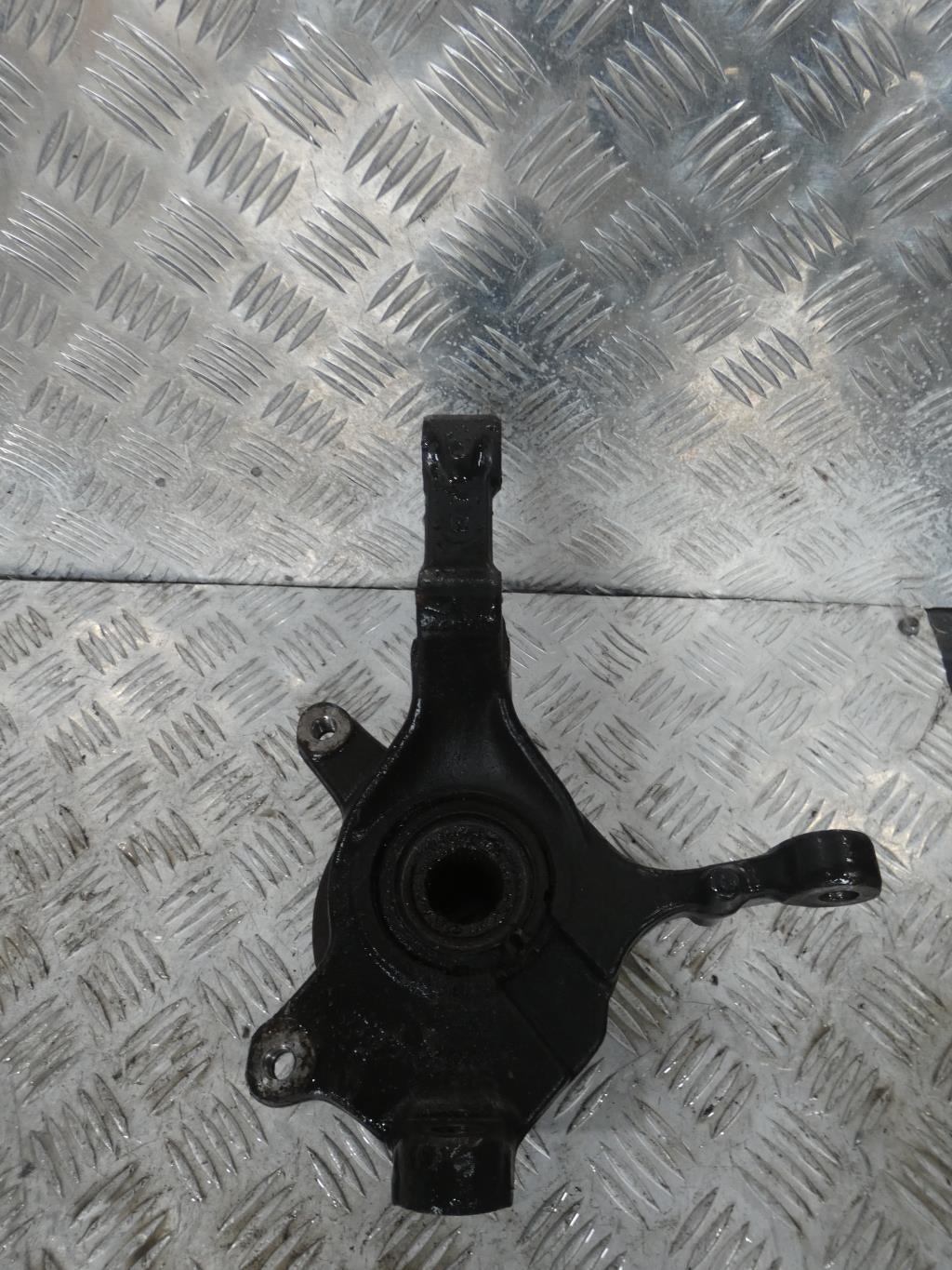 Moyeu avant droit RENAULT TRAFIC 2 PHASE 2 Diesel - 1