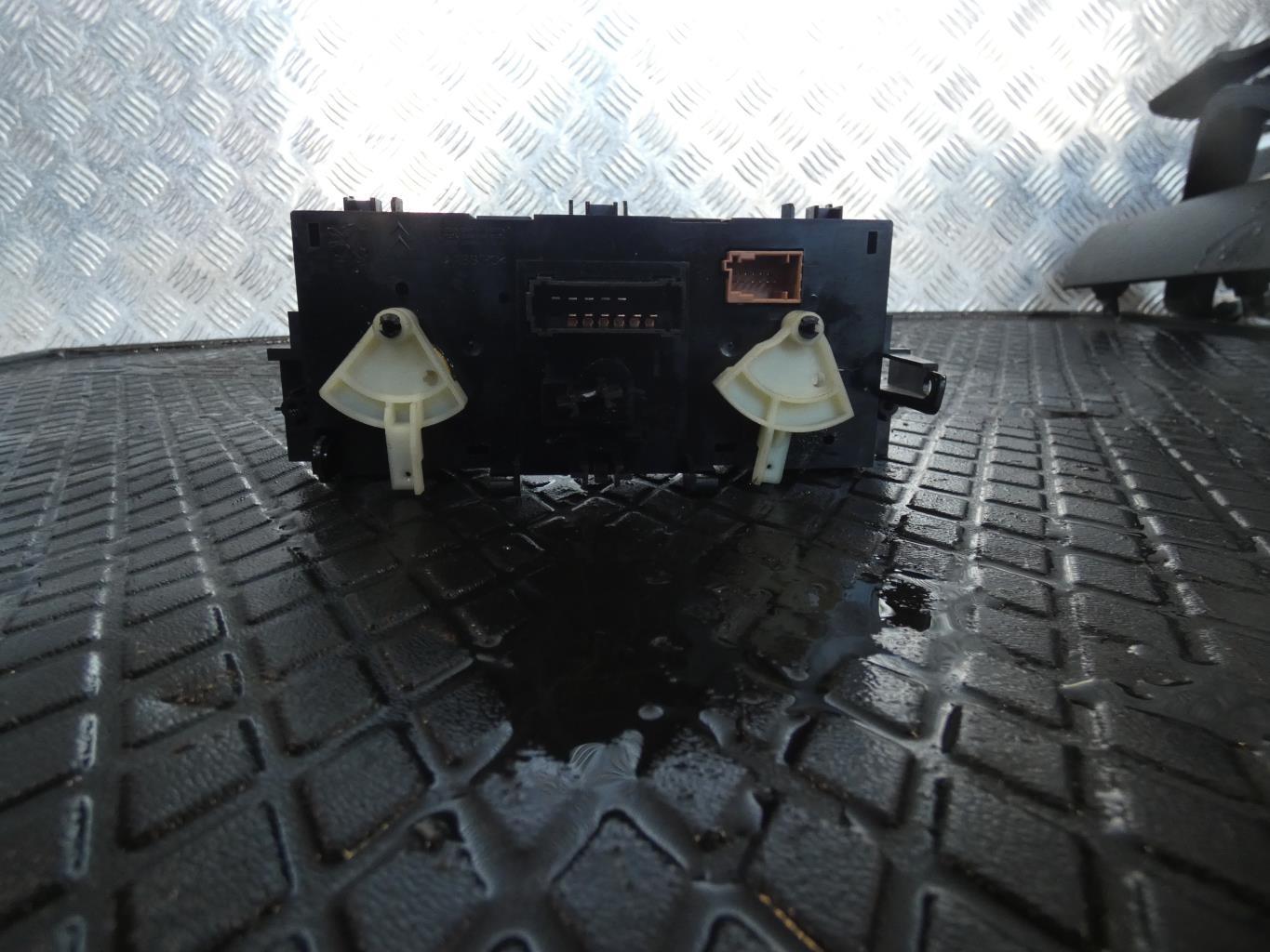 Commande chauffage CITROEN C3 2 PHASE 1 Diesel - 1